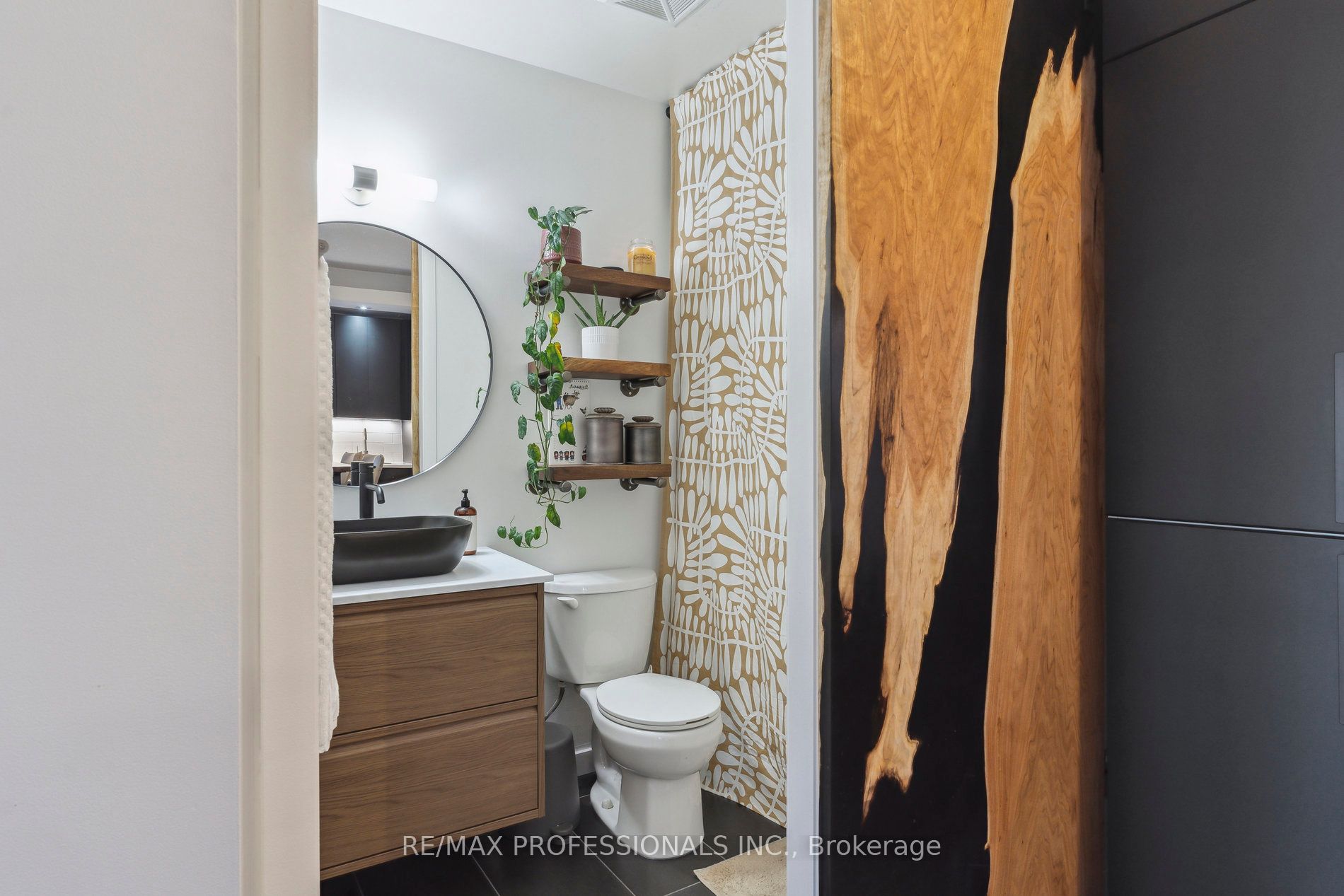 165 Legion Road N 434 Property Photo 14