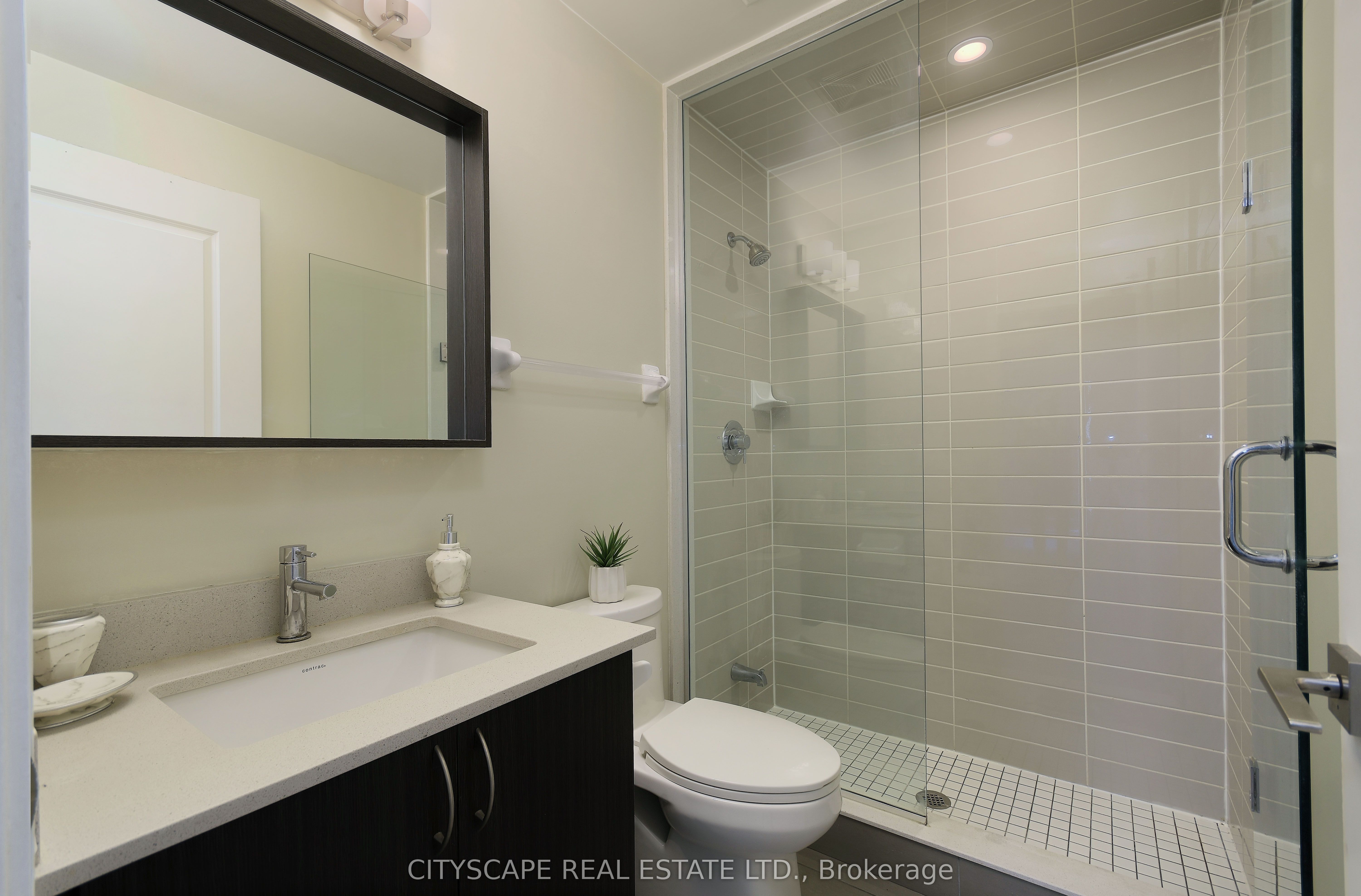 #308 - 4655 Glen Erin Drive Property Photo 21