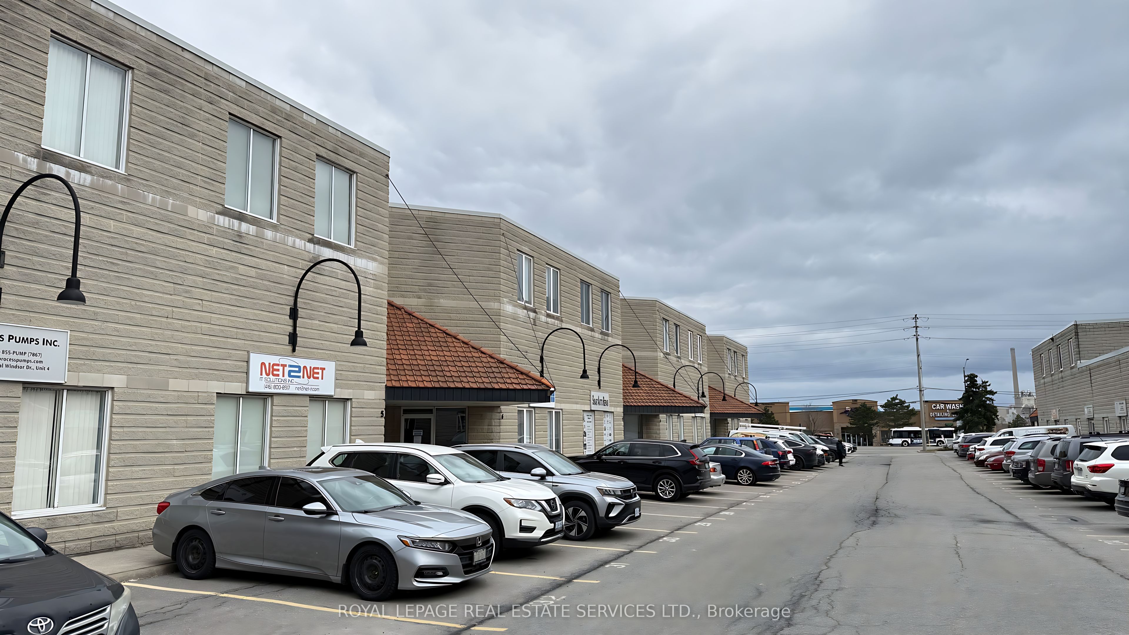 #3 - 2351 Royal Windsor Drive Property Photo 1