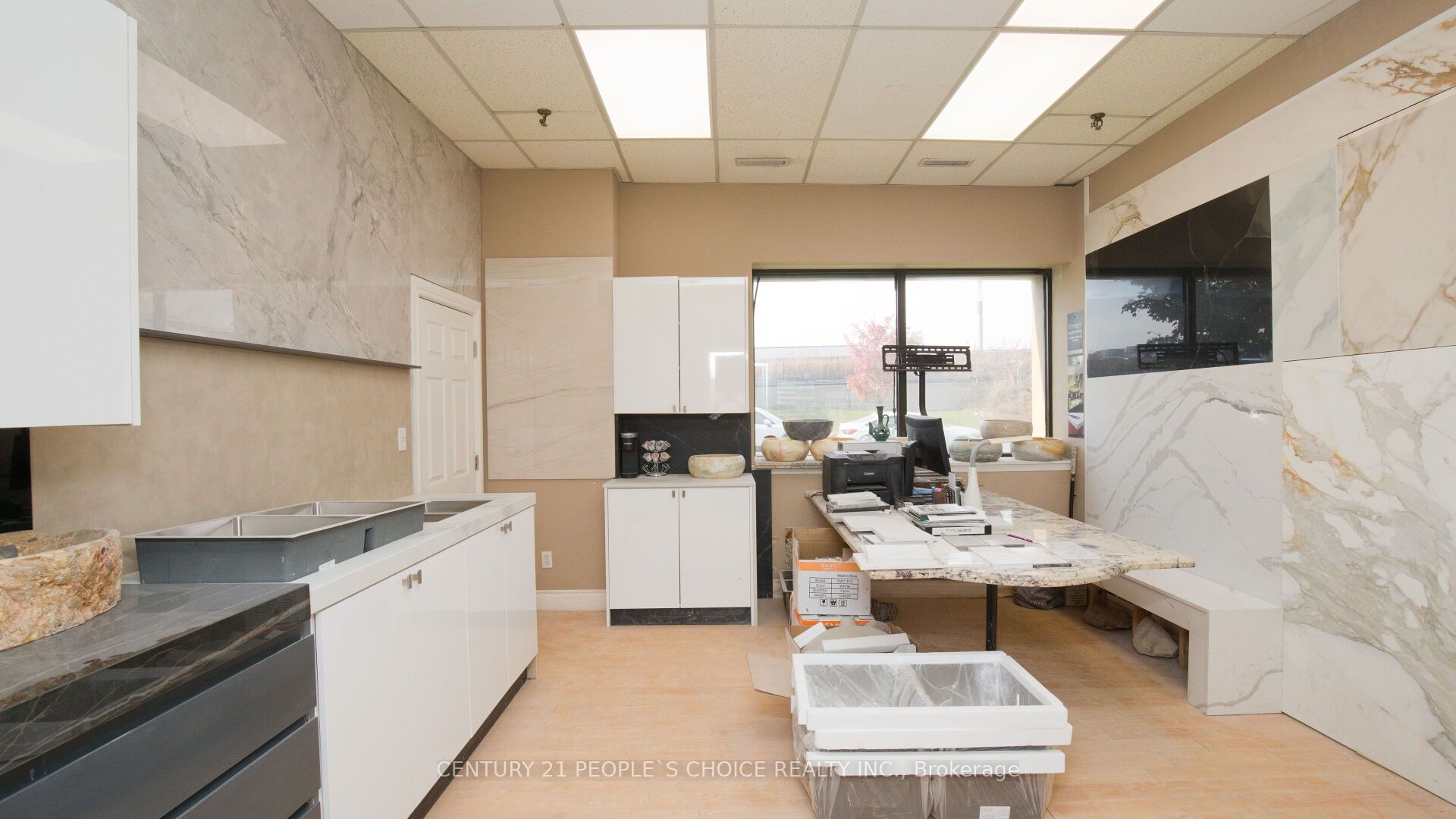 #01 - 63 Torbarrie Road Property Photo 13