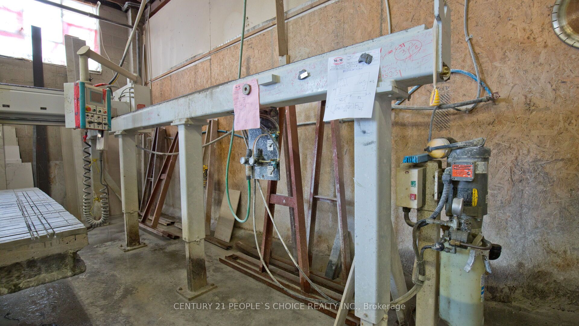#01 - 63 Torbarrie Road Property Photo 28