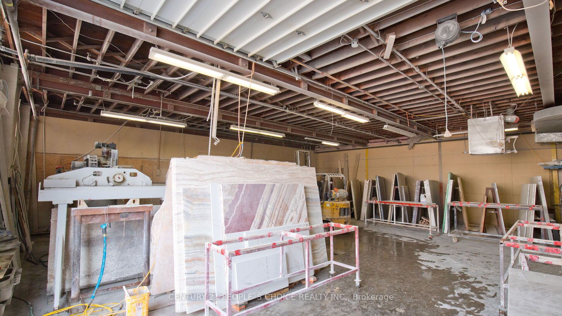 #01 - 63 Torbarrie Road Property Photo 36
