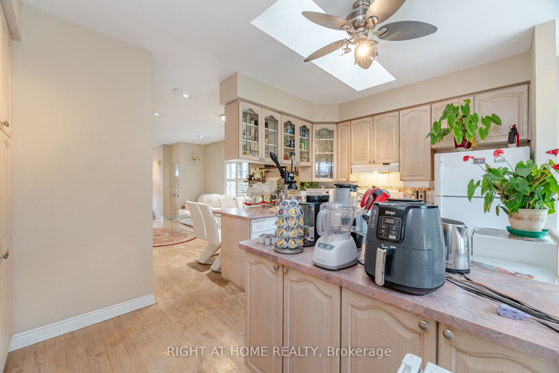 257 Anthony Avenue Property Photo 18
