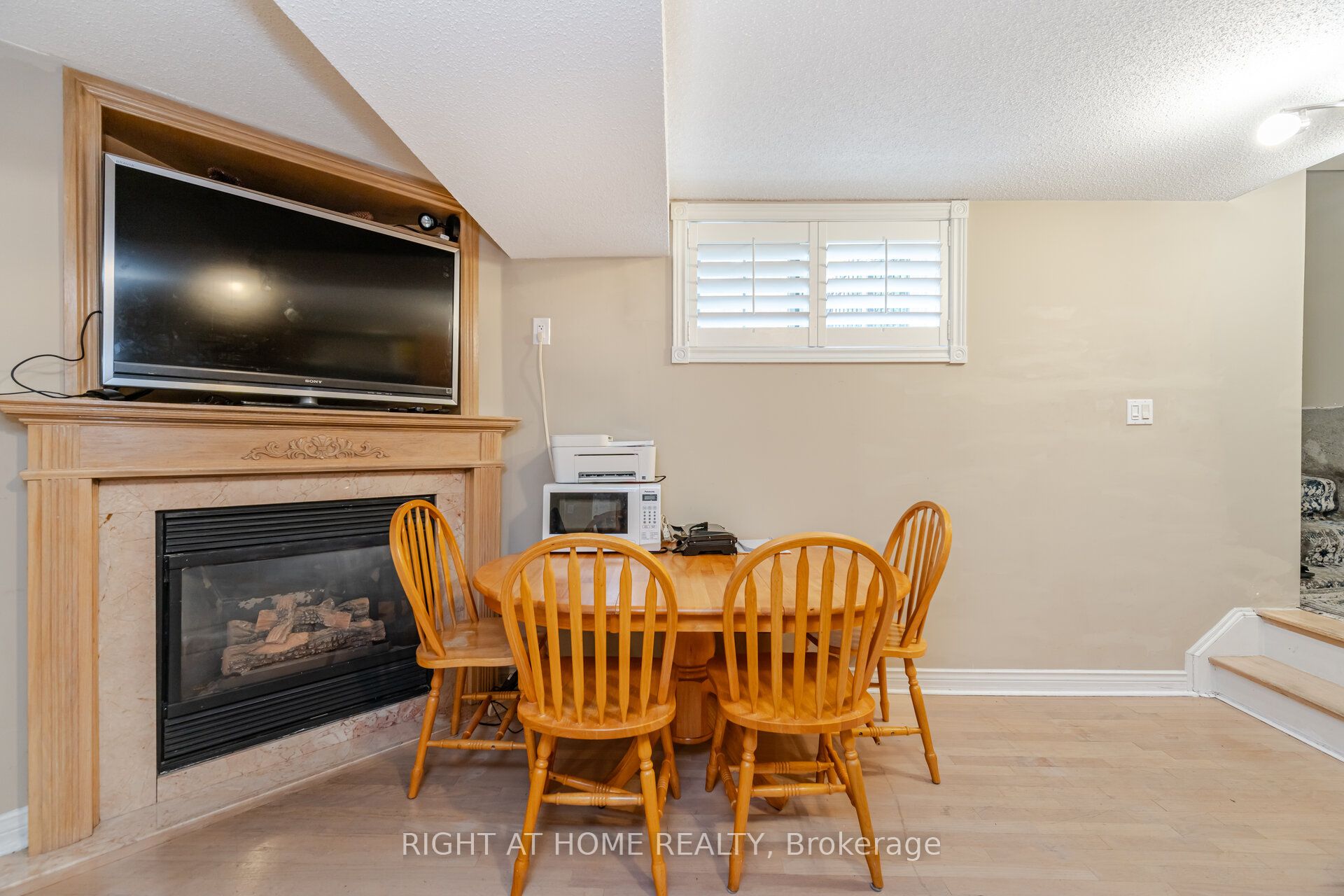 257 Anthony Avenue Property Photo 34