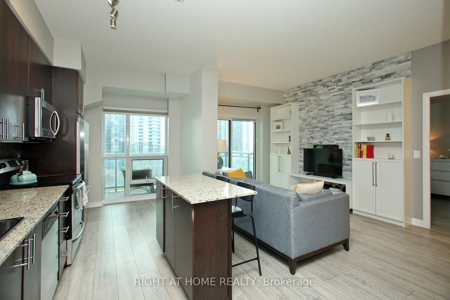 155 Legion Road N 1002 Property Photo 13