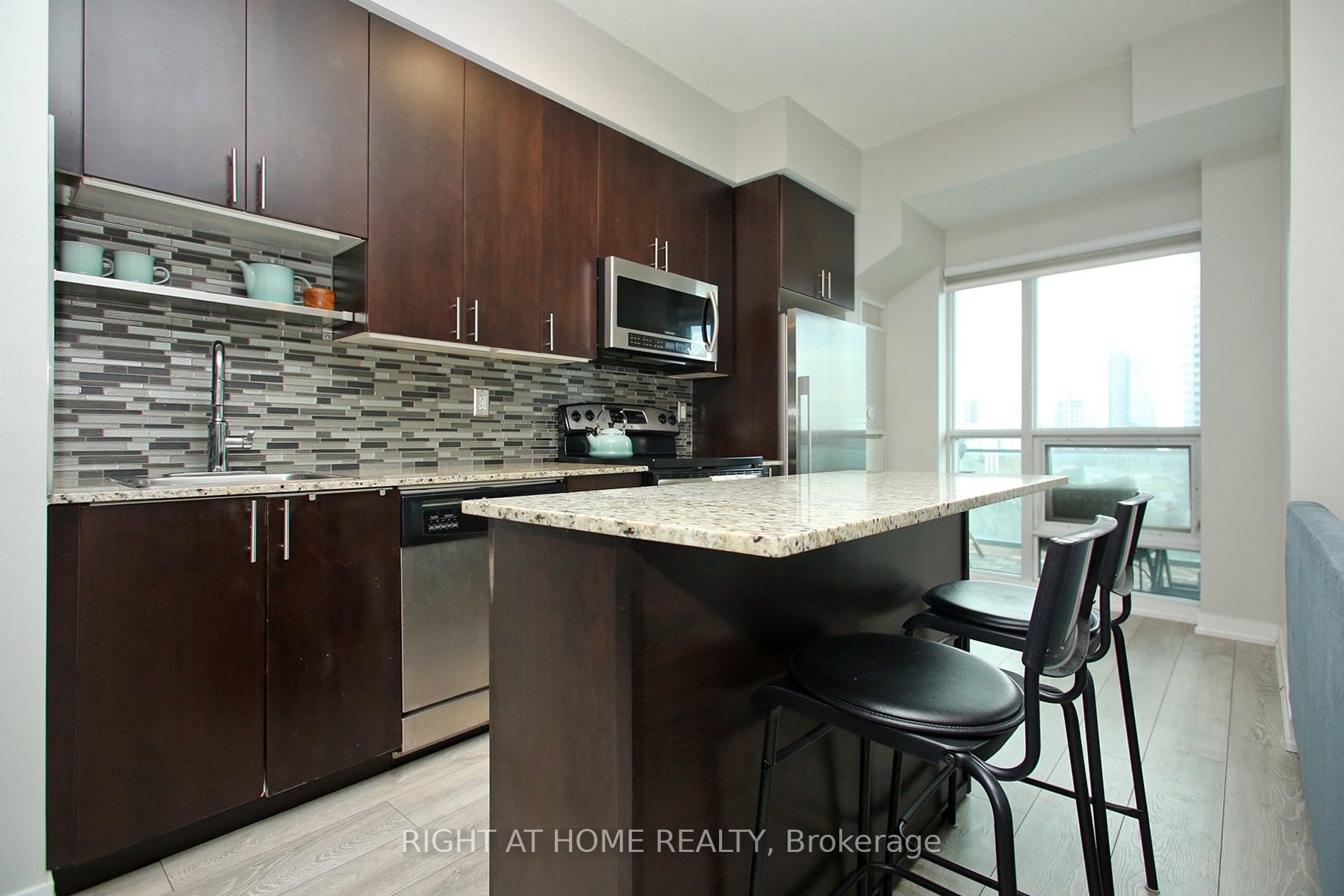 155 Legion Road N 1002 Property Photo 15