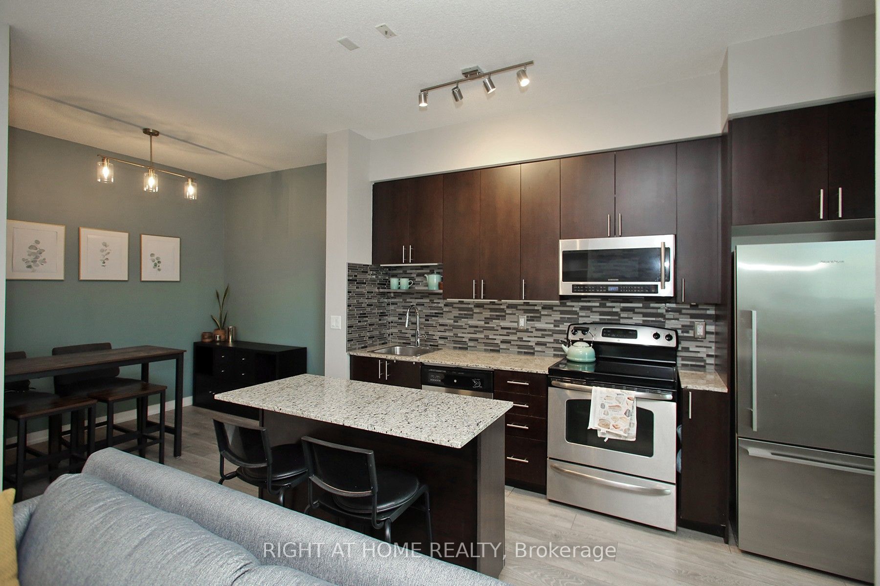 155 Legion Road N 1002 Property Photo 17