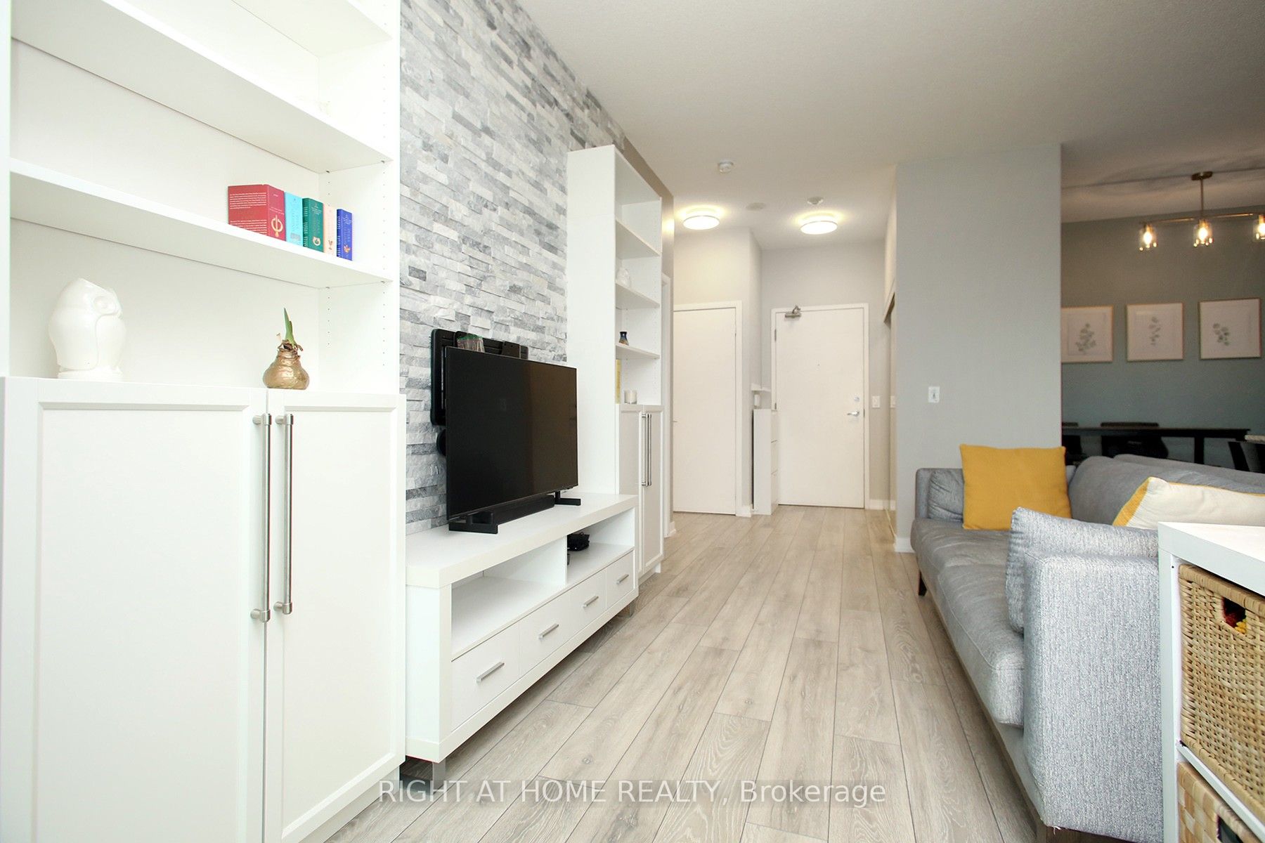 155 Legion Road N 1002 Property Photo 26