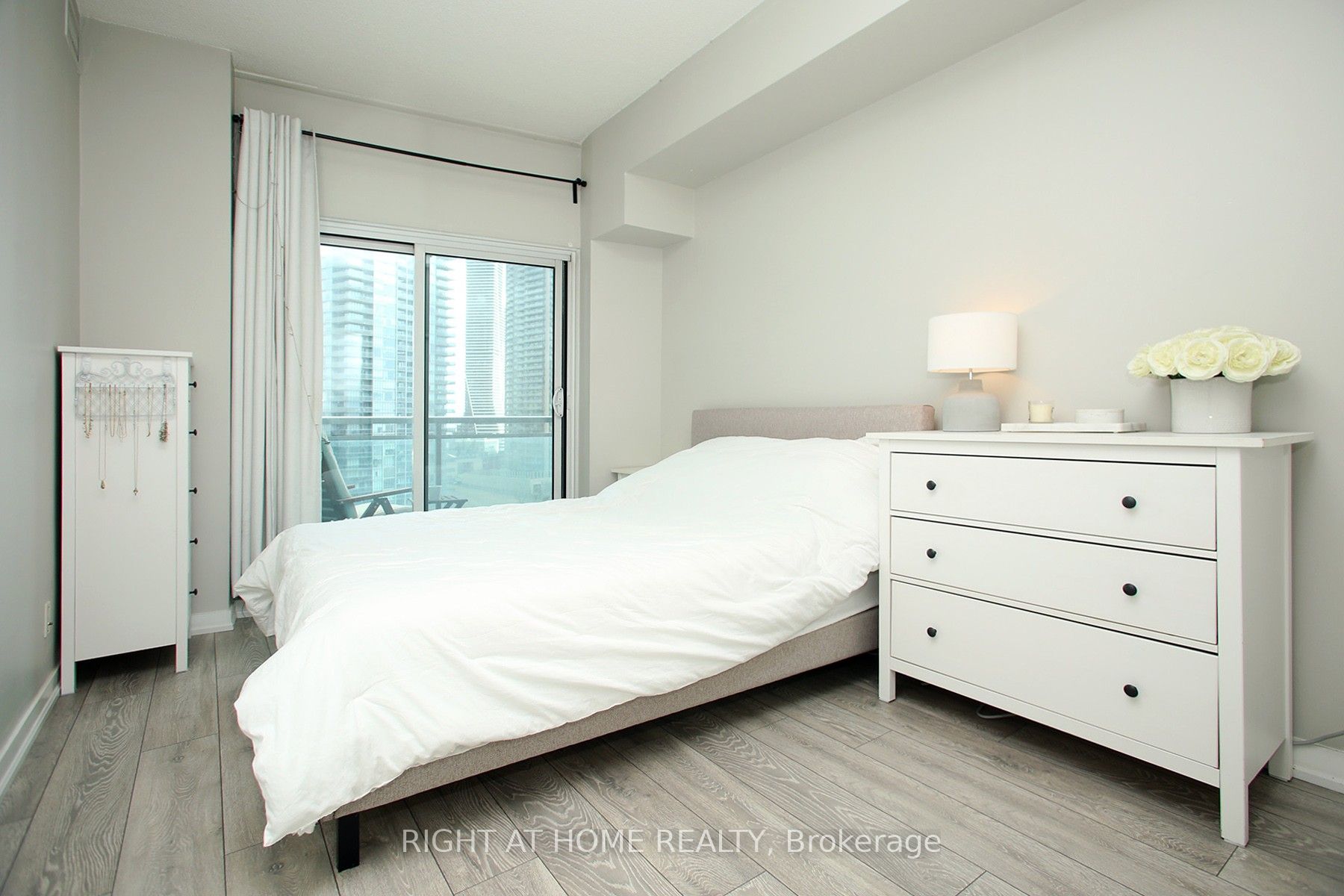 155 Legion Road N 1002 Property Photo 28