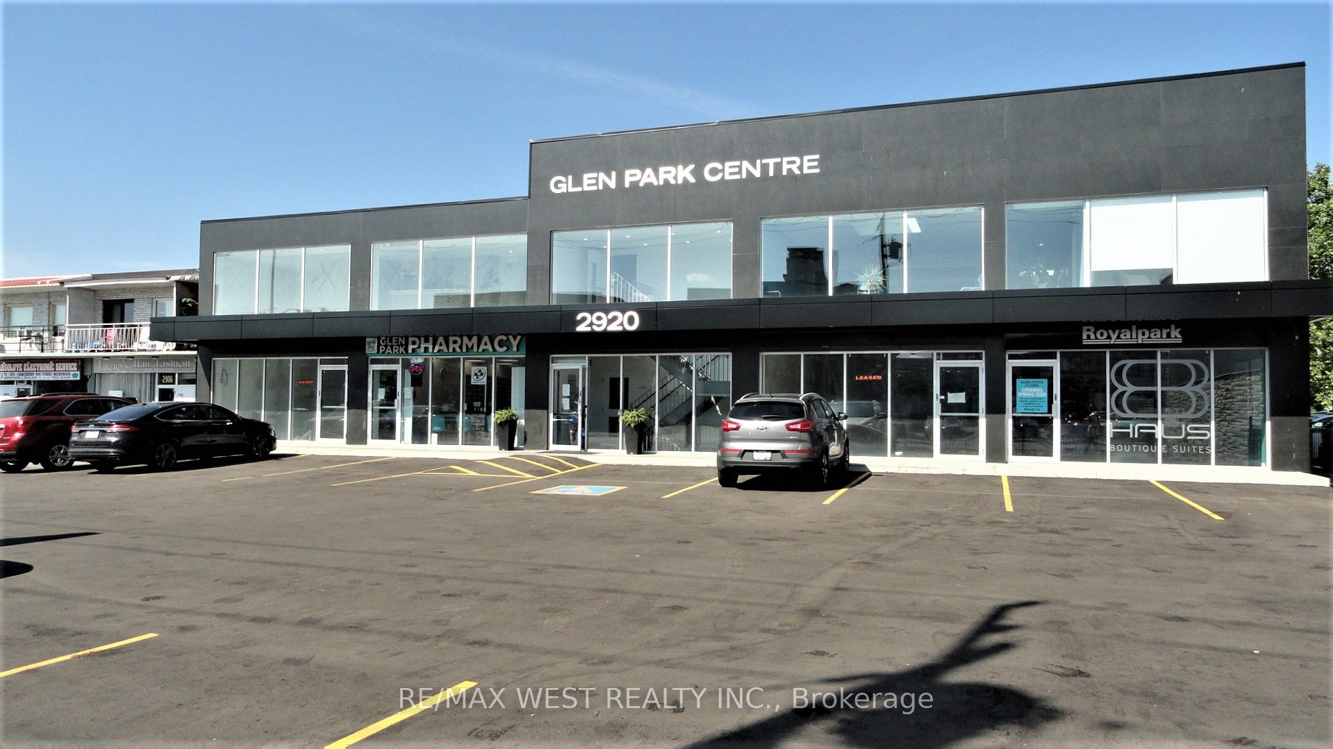 #ll1 - 2920 Dufferin Street Property Photo 1