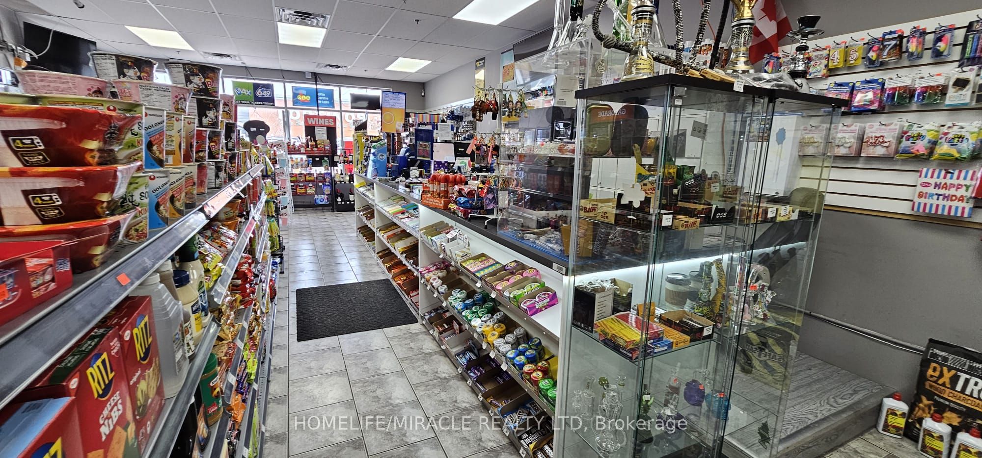 515 Dundas Street Property Photo 15