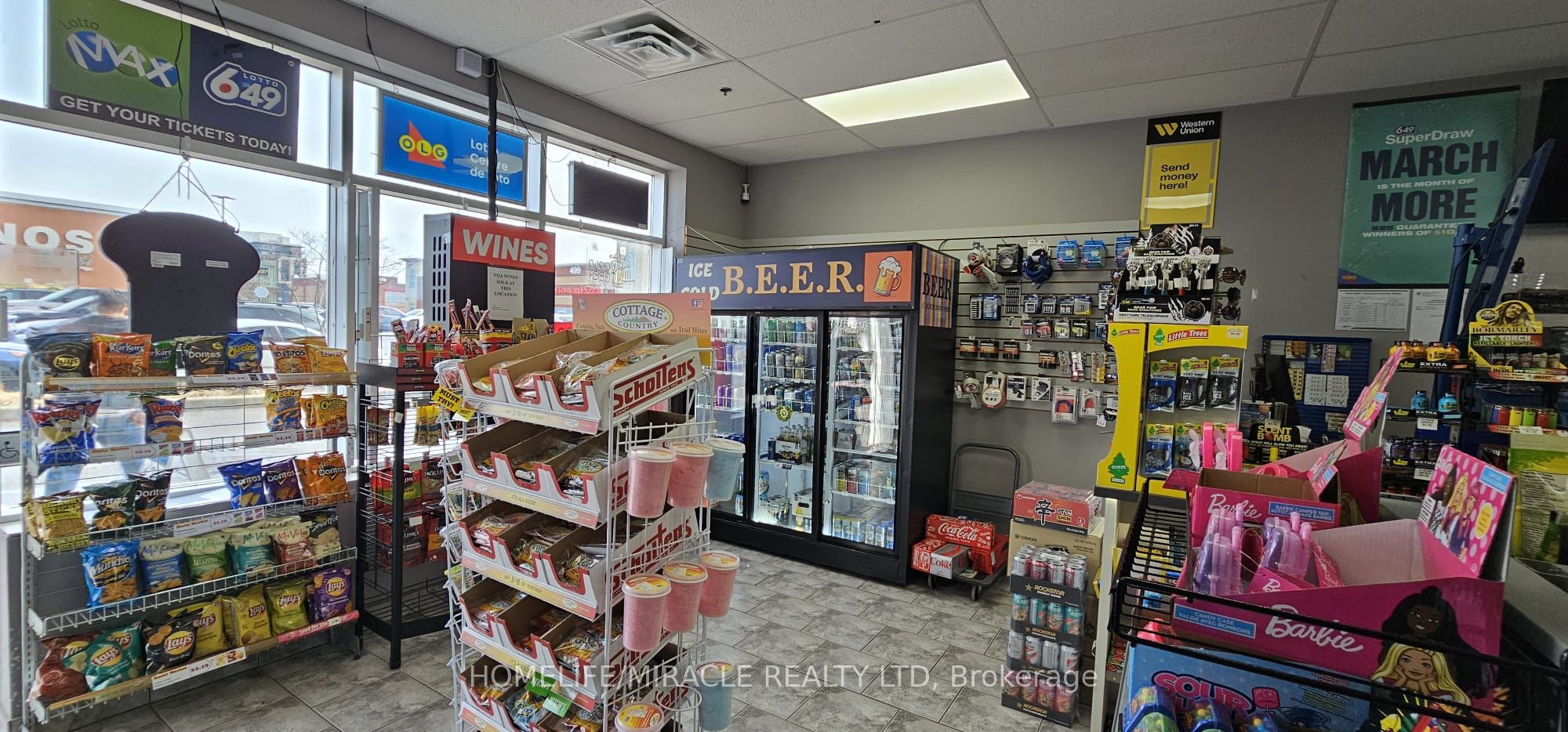 515 Dundas Street Property Photo 20