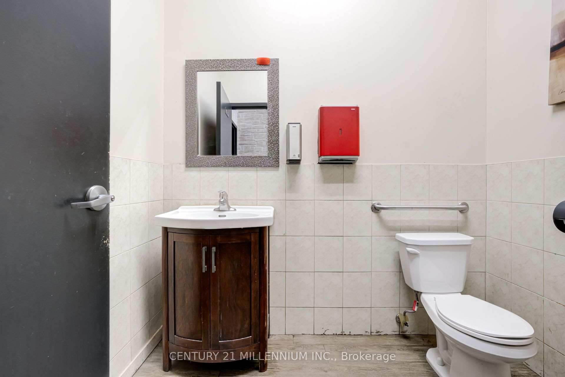 #9 - 10088 Mclaughlin Road Property Photo 18