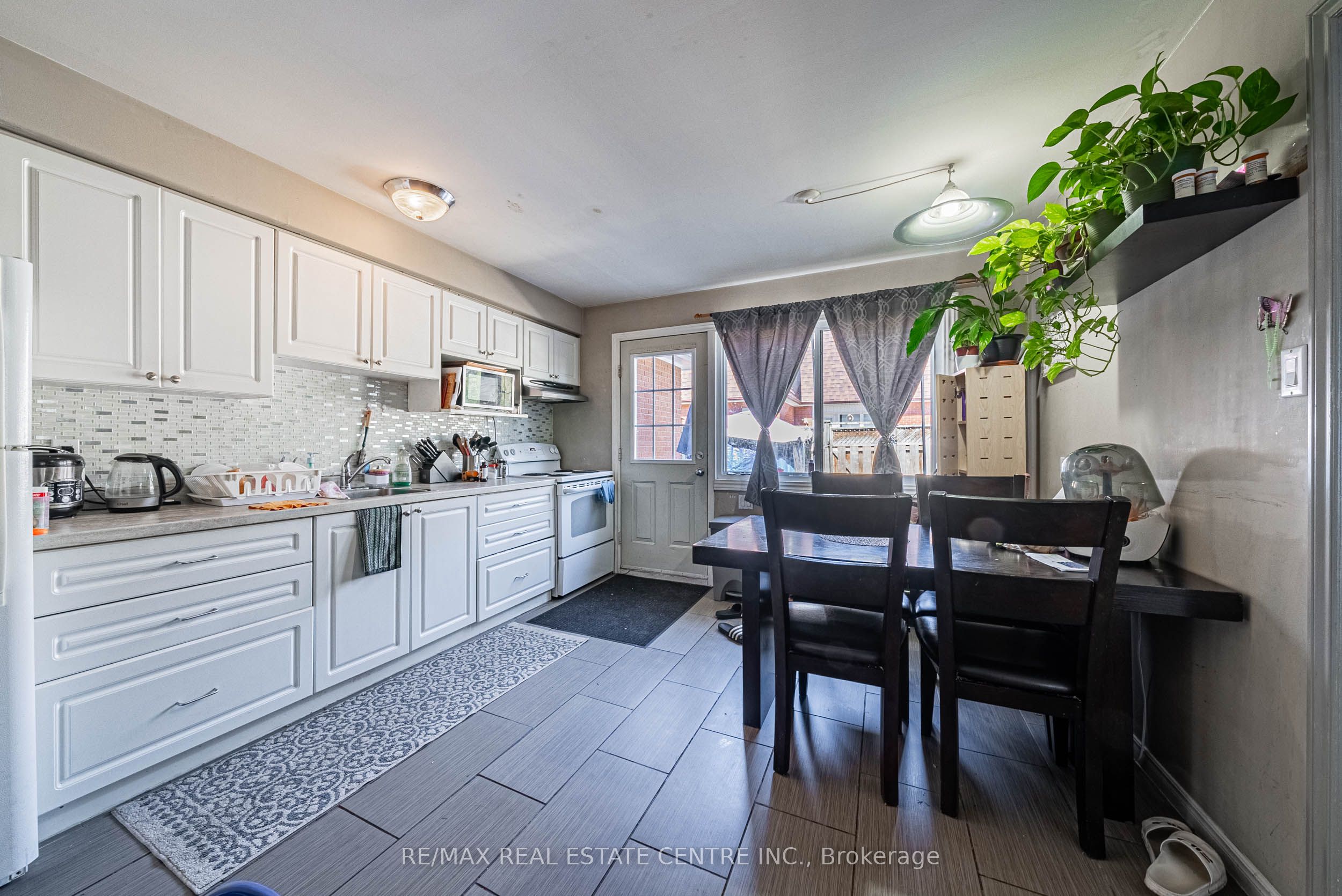 648-654 Francis Road Property Photo 20