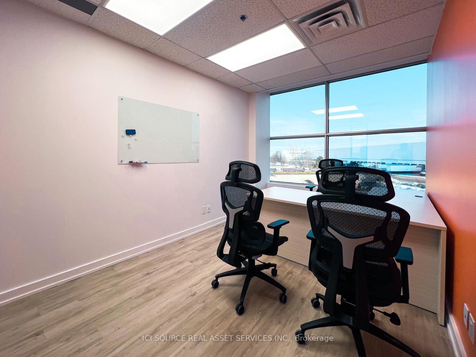 #322 - 2560 Matheson Boulevard Property Photo 7