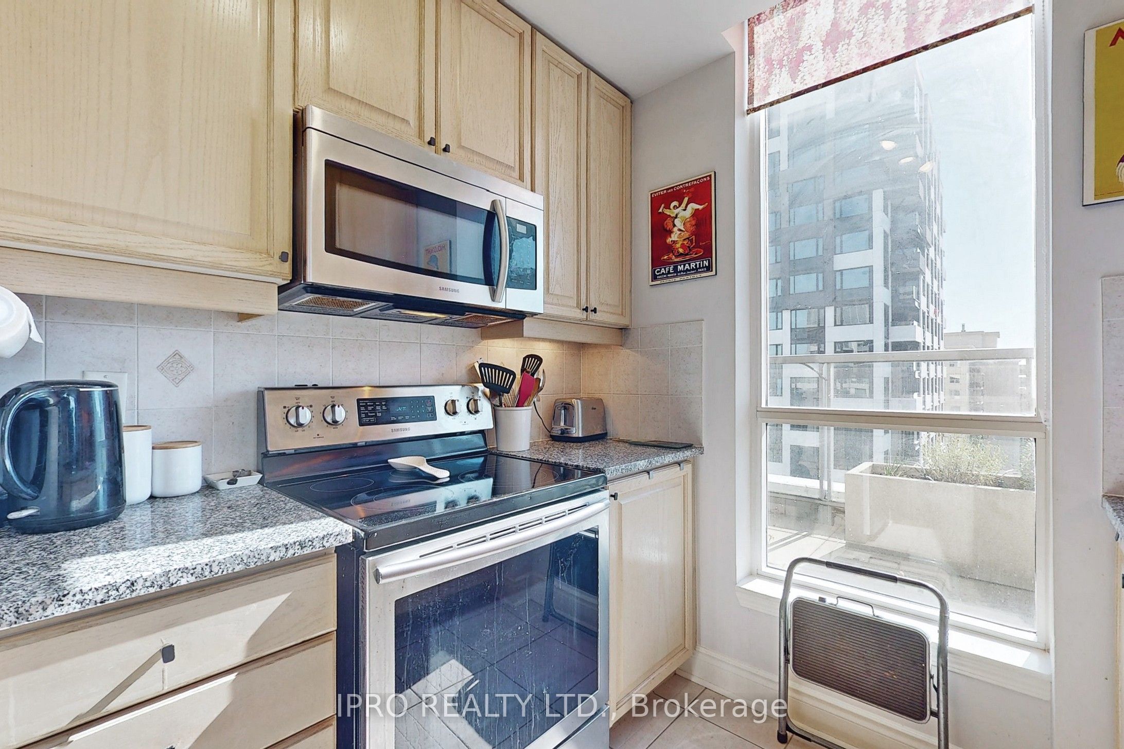 70 High Park Avenue 1804 Property Photo 13