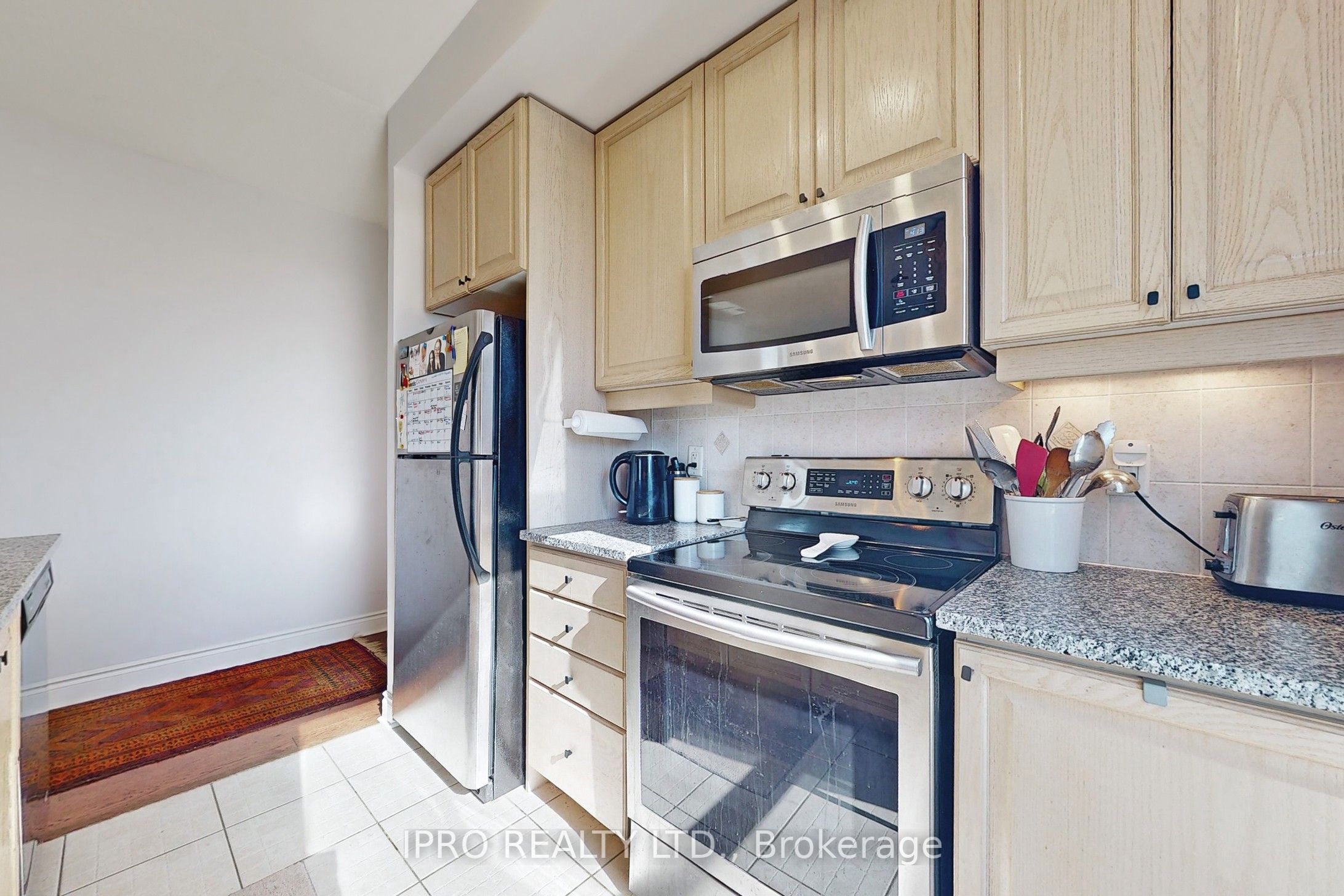 70 High Park Avenue 1804 Property Photo 14