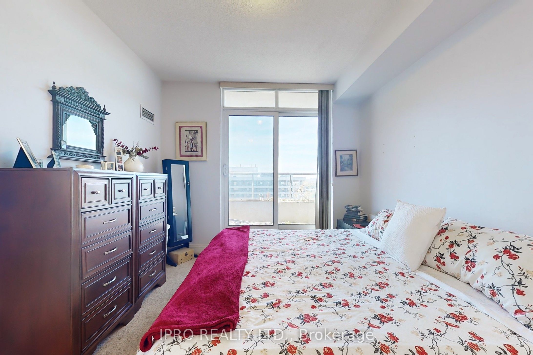 70 High Park Avenue 1804 Property Photo 18