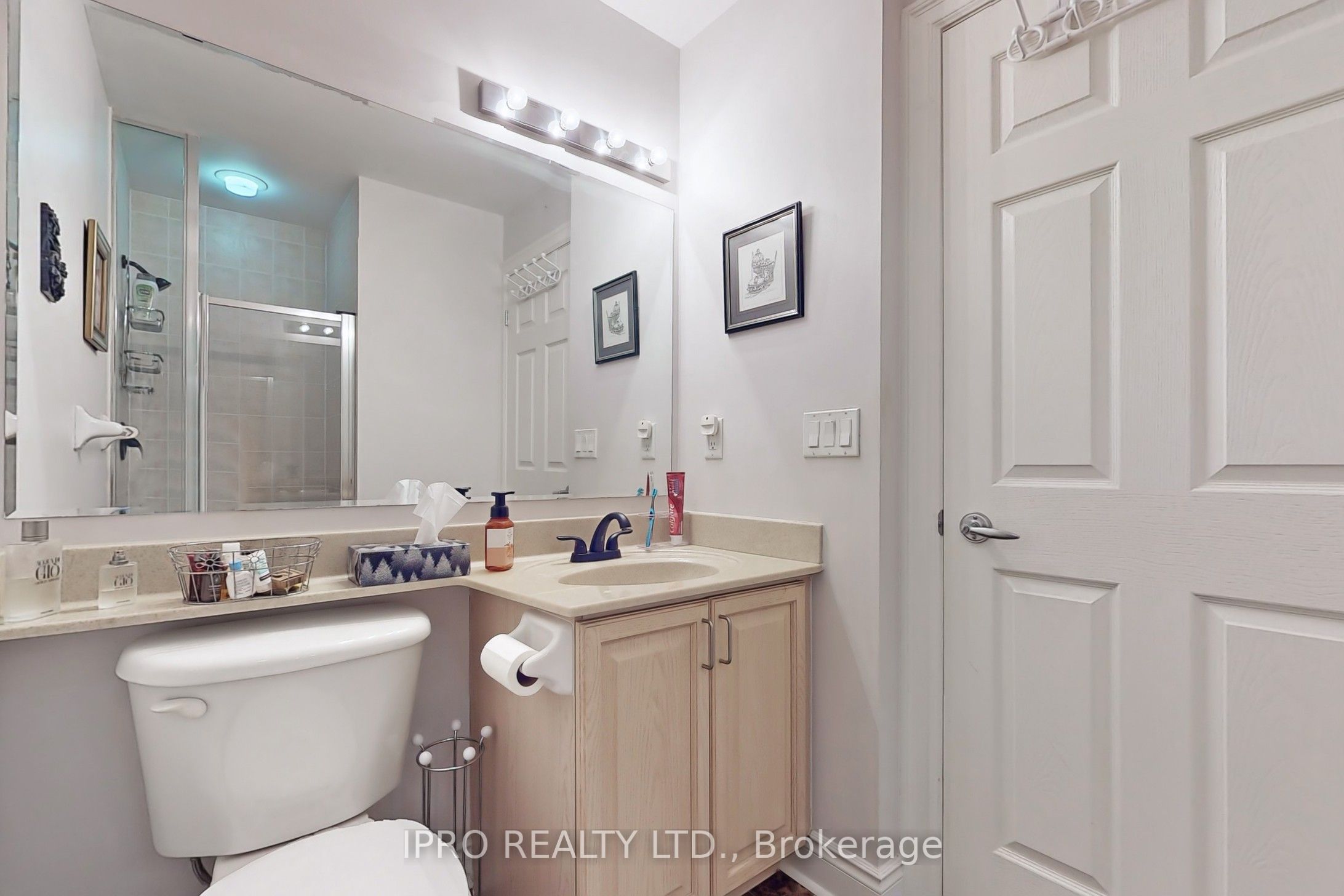 70 High Park Avenue 1804 Property Photo 26