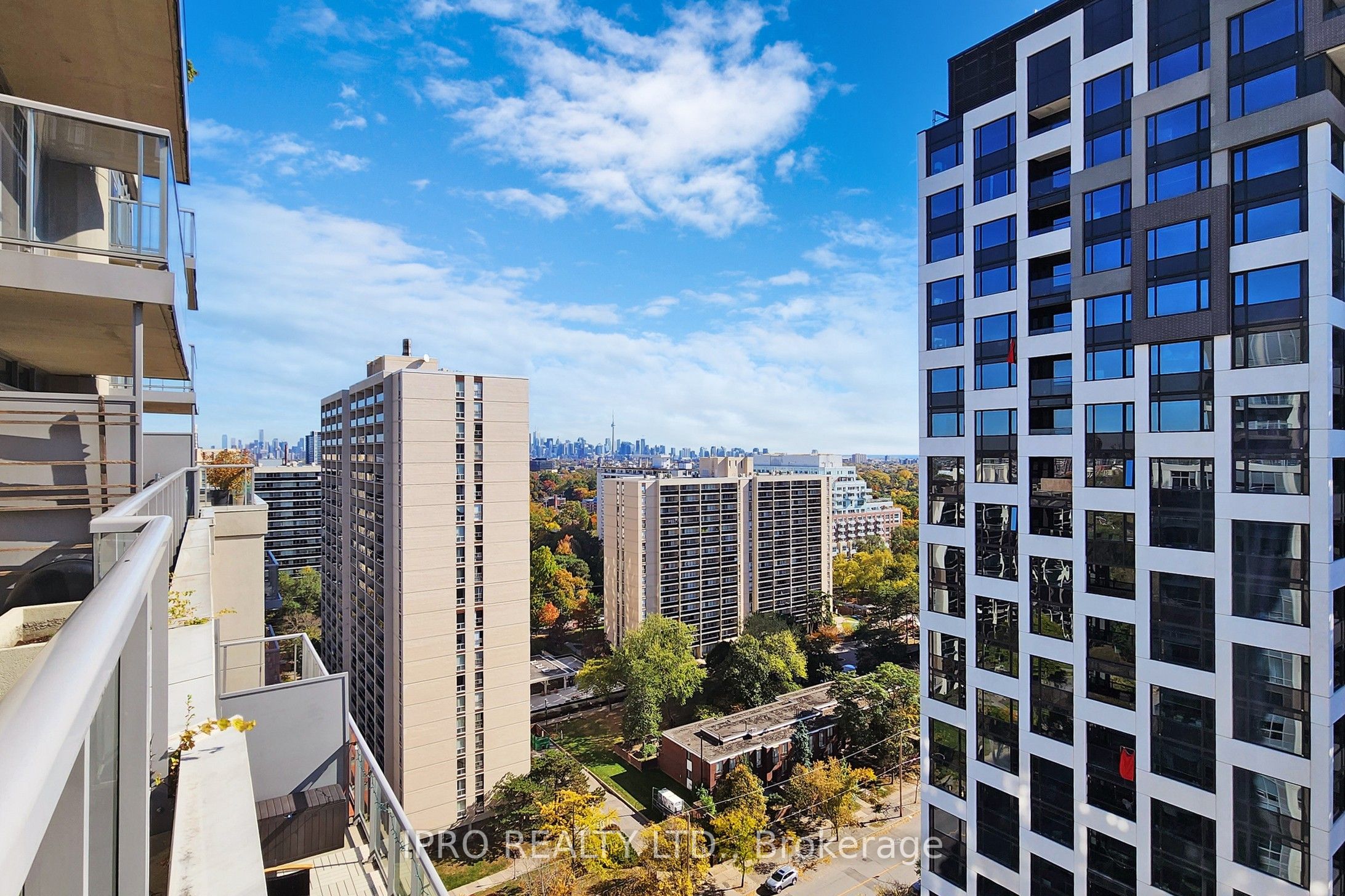 70 High Park Avenue 1804 Property Photo 32