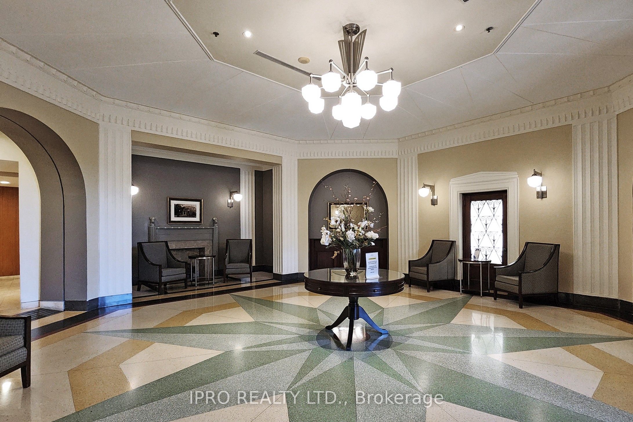 70 High Park Avenue 1804 Property Photo 36