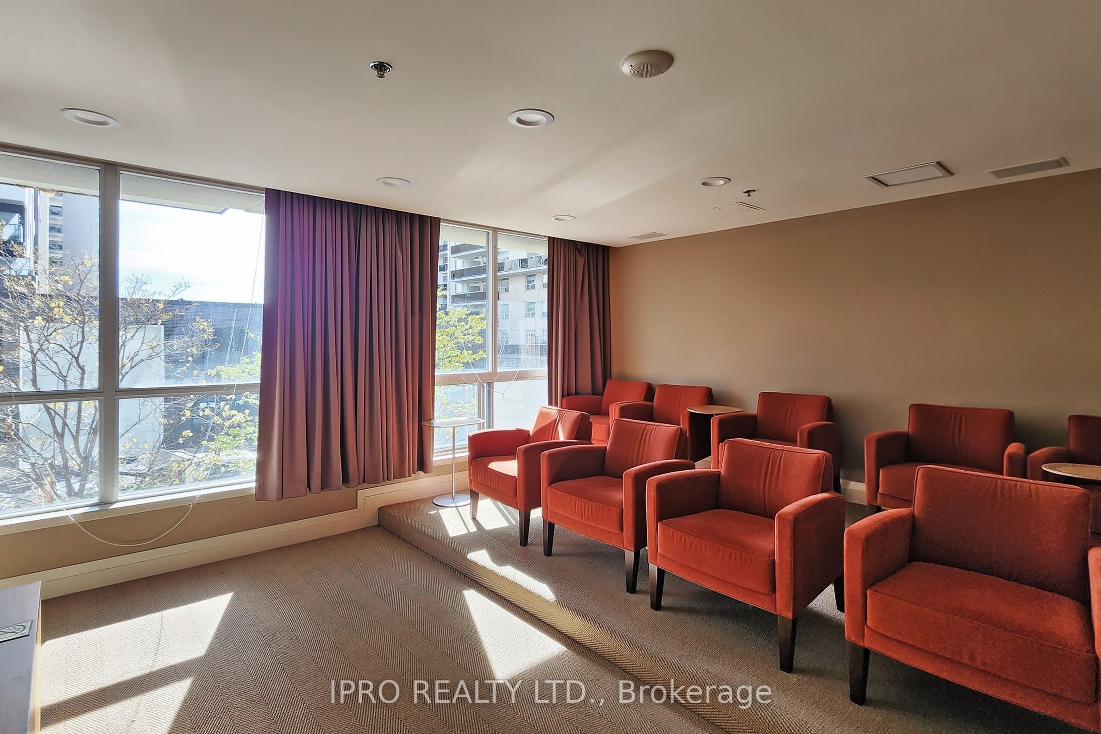 70 High Park Avenue 1804 Property Photo 39