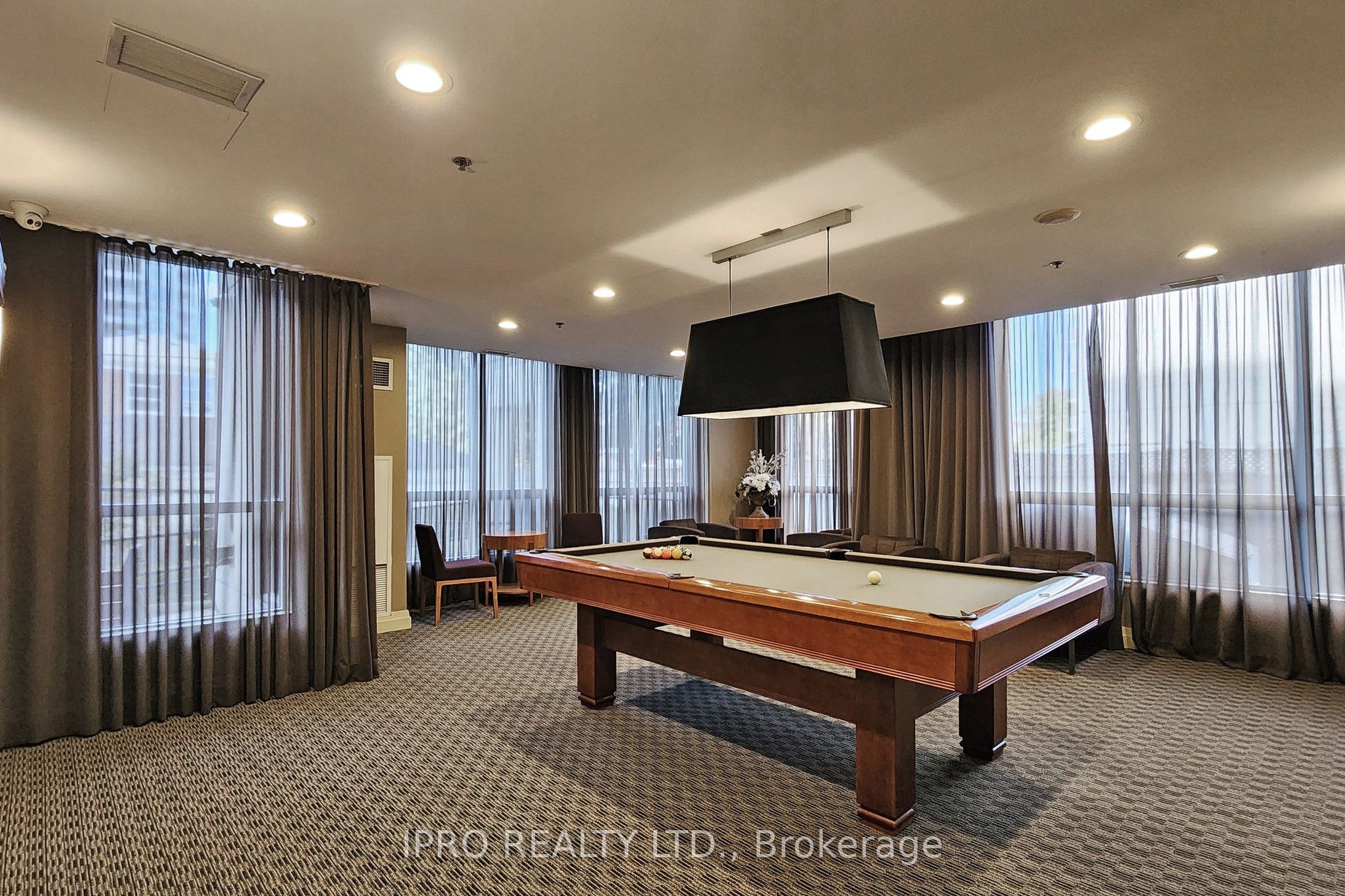70 High Park Avenue 1804 Property Photo 40