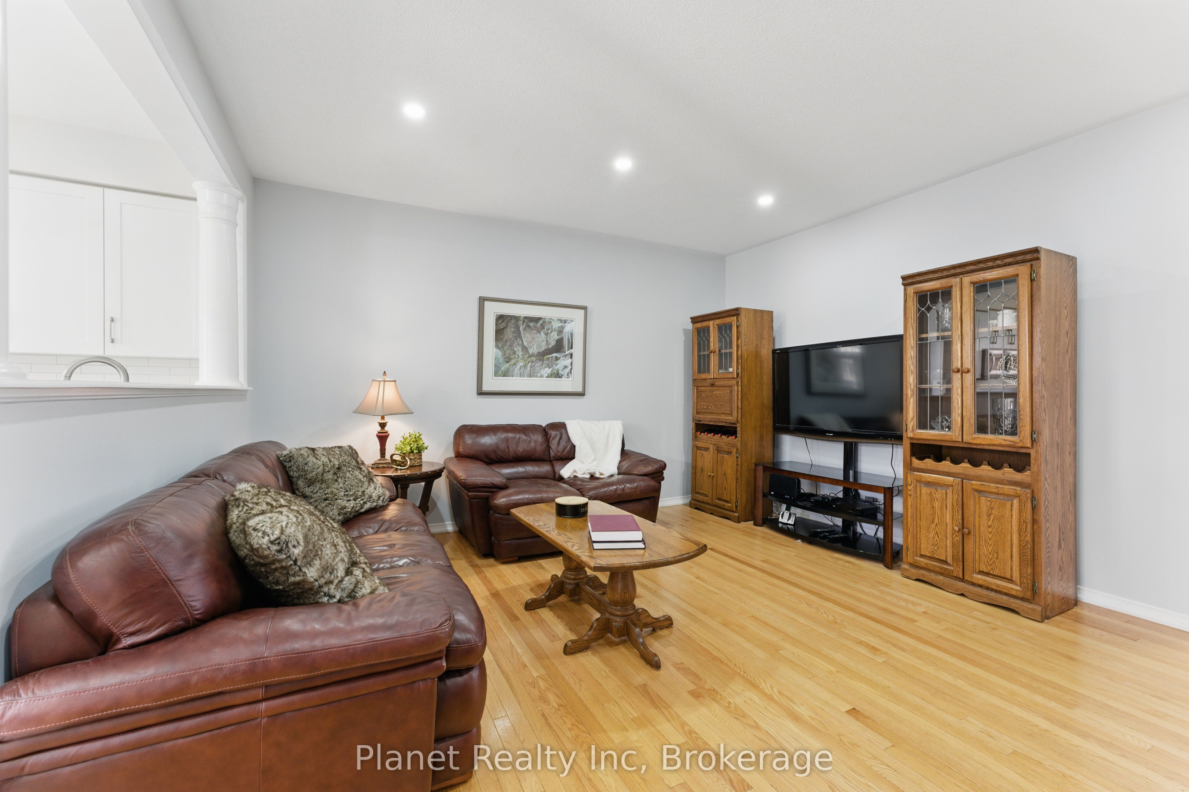 651 Farmstead Drive 9 Property Photo 7