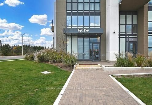 509 Dundas St W Property Photo 2