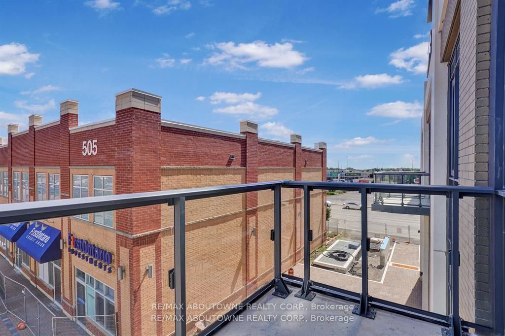 509 Dundas St W Property Photo 10