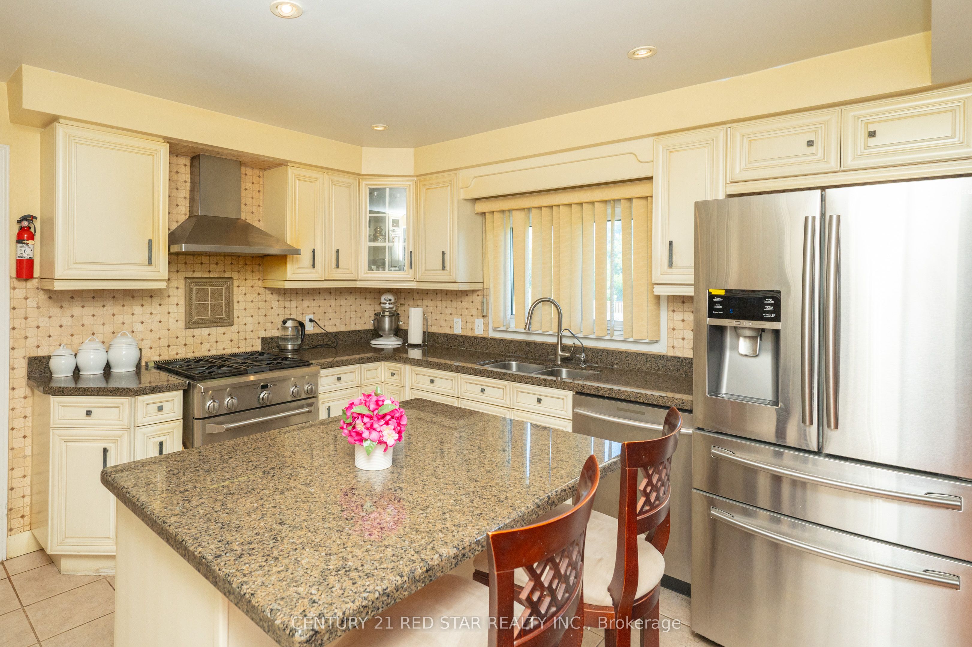 5955 Mayfield Road Property Photo 16