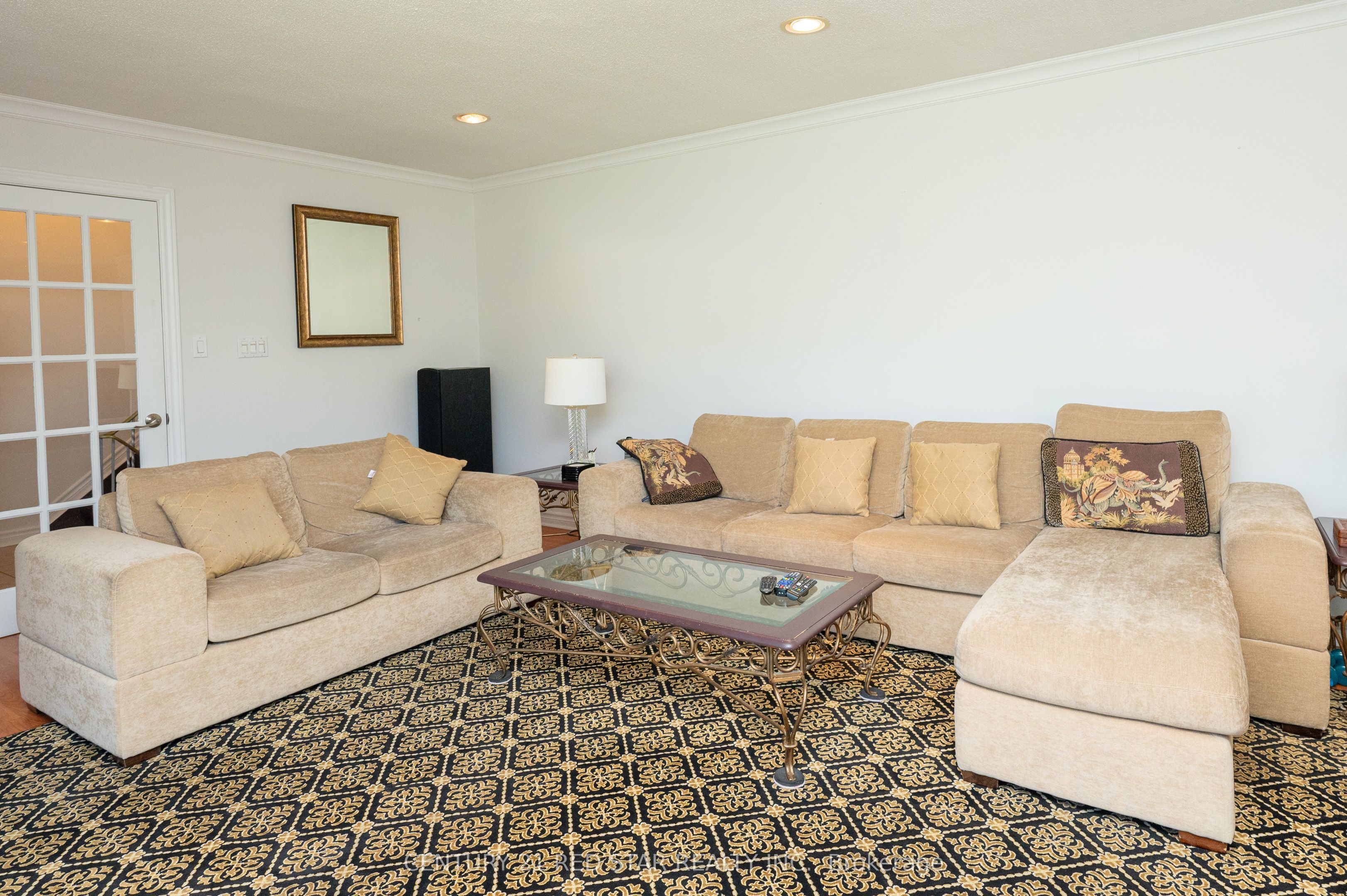 5955 Mayfield Road Property Photo 24