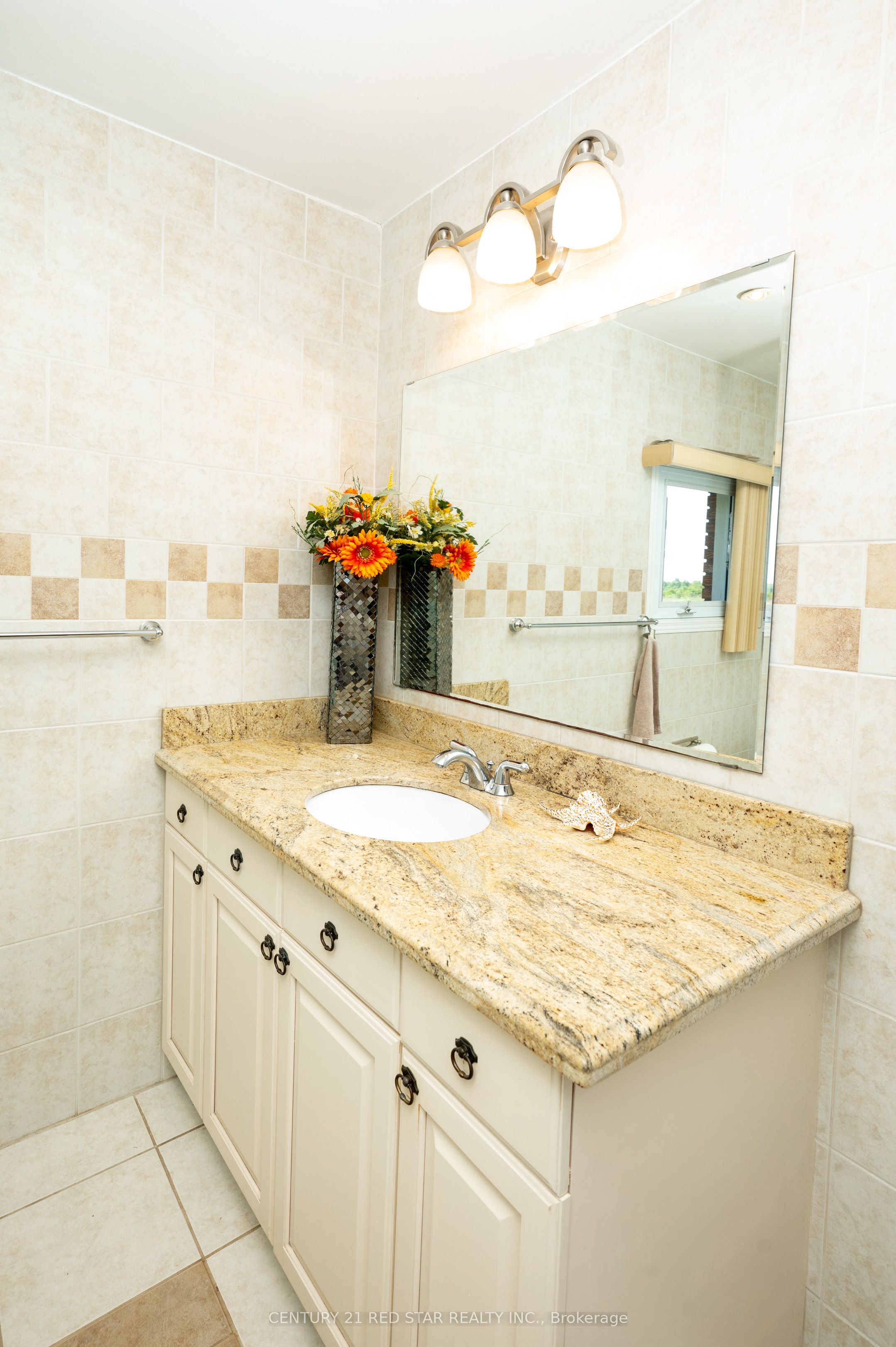 5955 Mayfield Road Property Photo 8