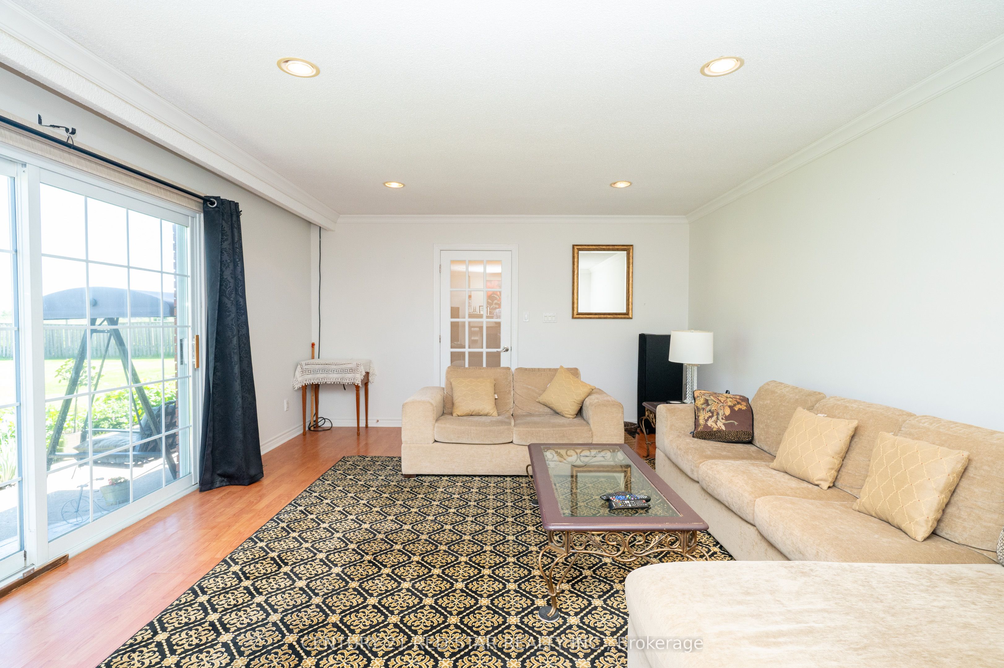 5955 Mayfield Road Property Photo 17