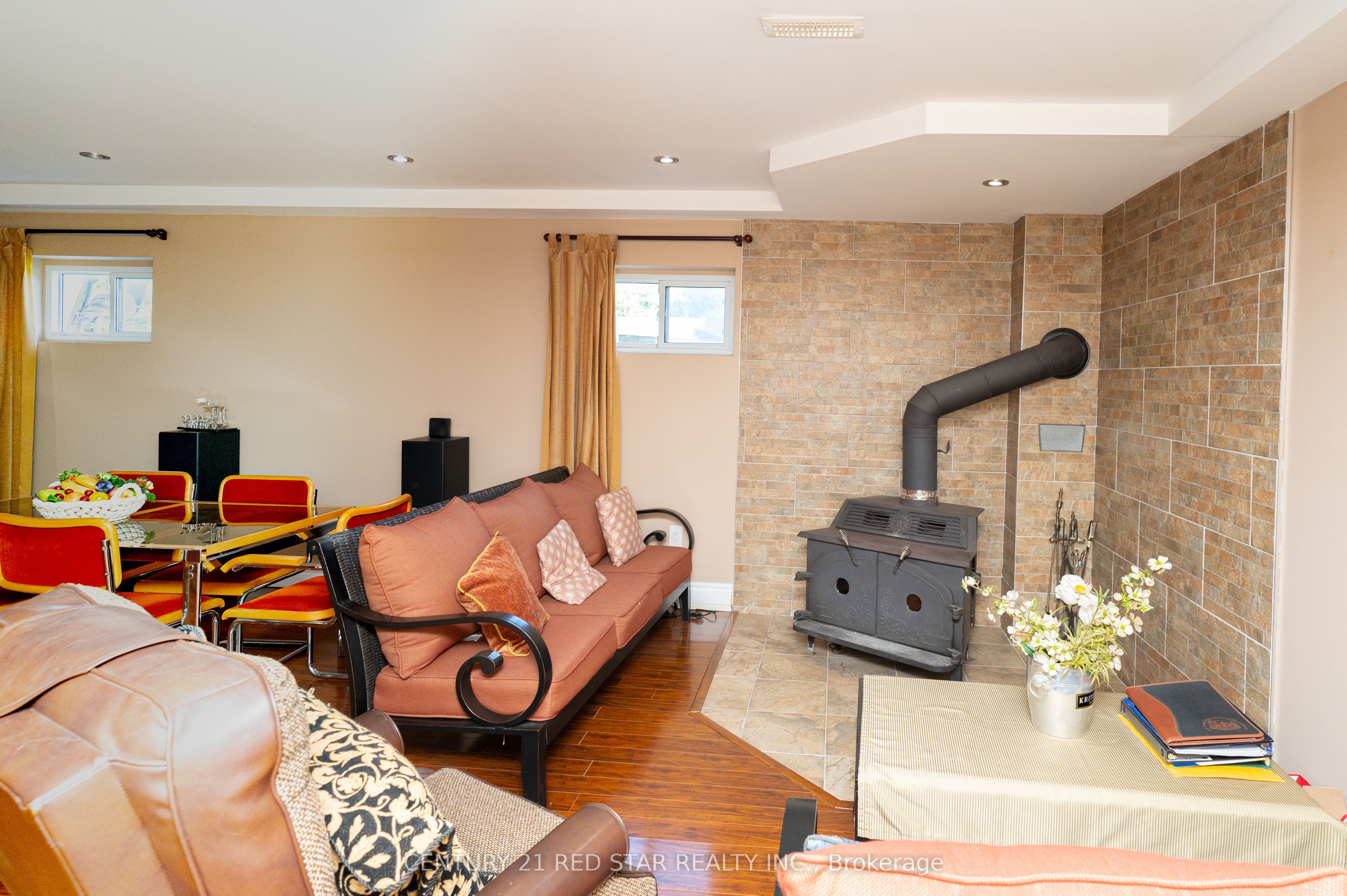 5955 Mayfield Road Property Photo 20