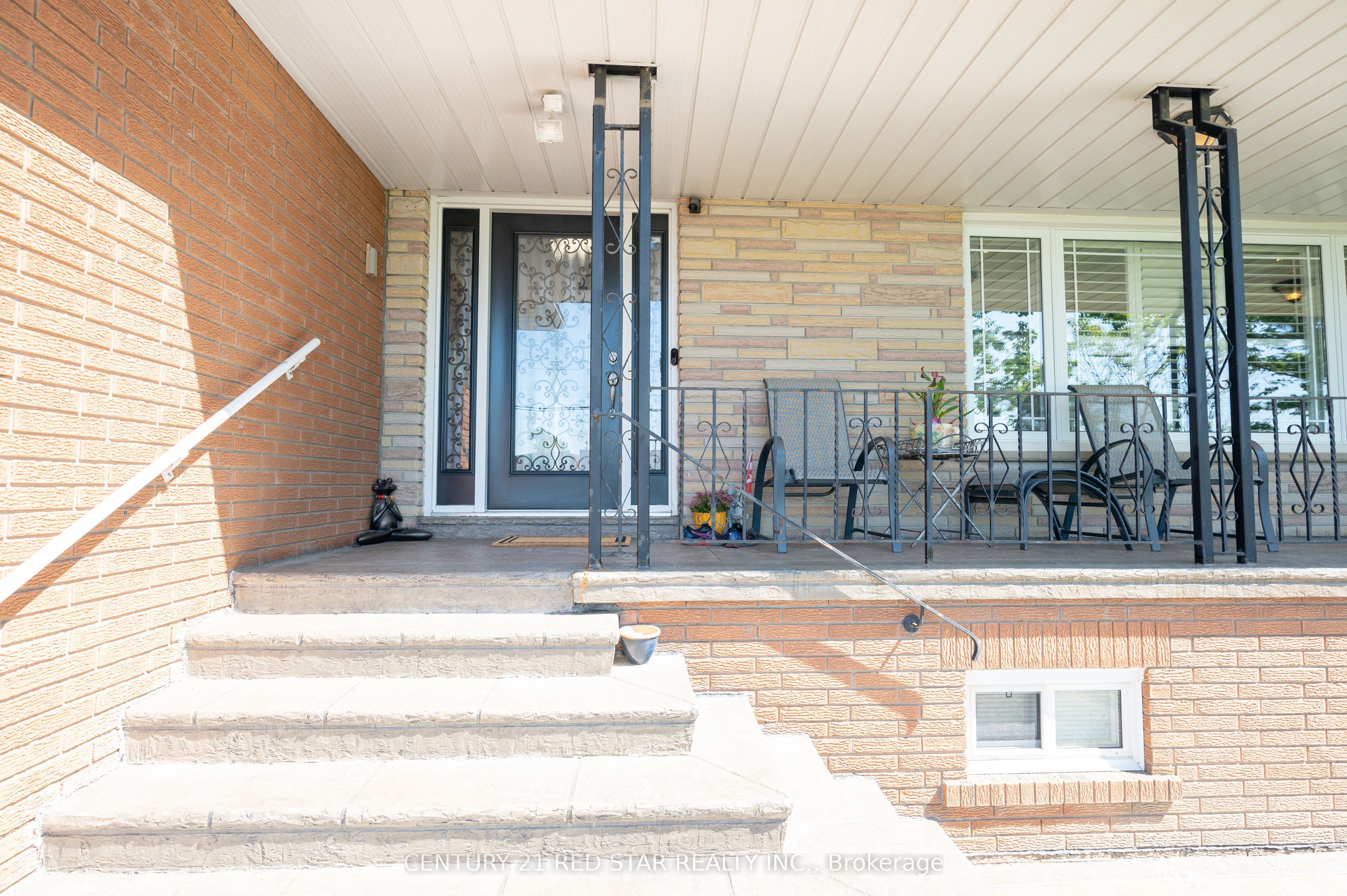 5955 Mayfield Road Property Photo 28