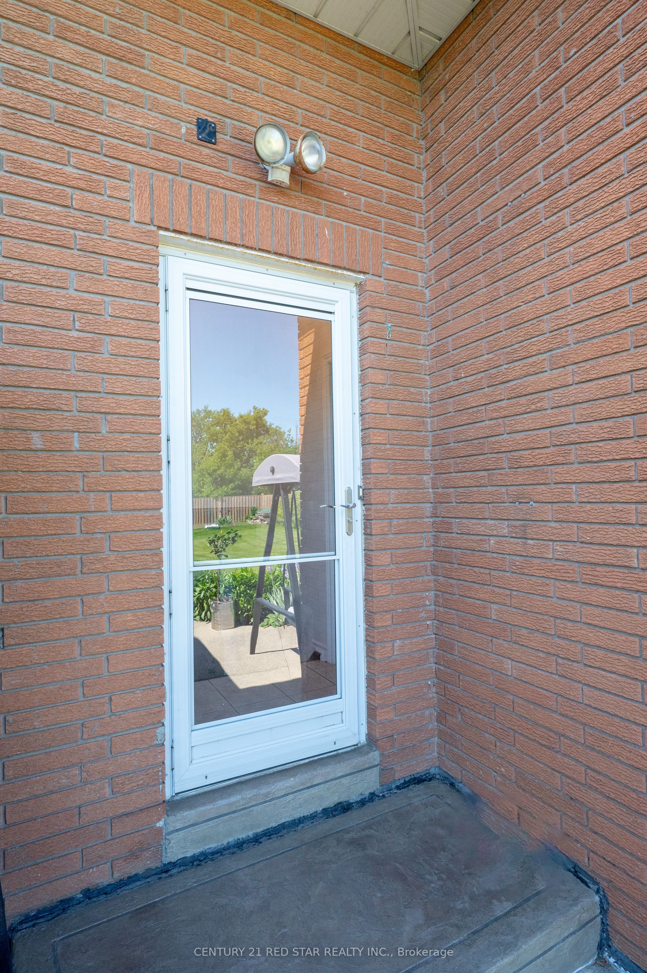 5955 Mayfield Road Property Photo 32