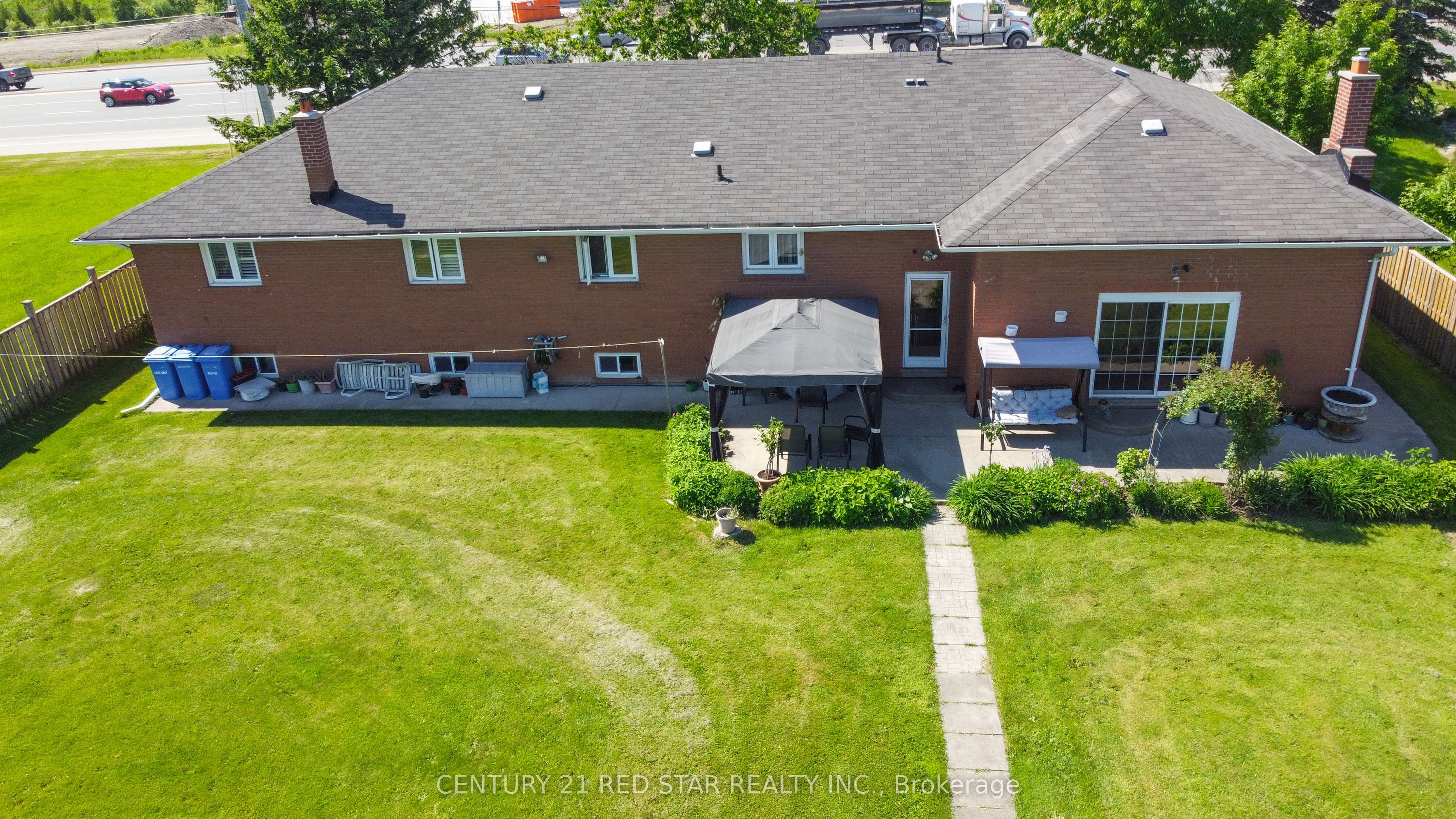 5955 Mayfield Road Property Photo 40