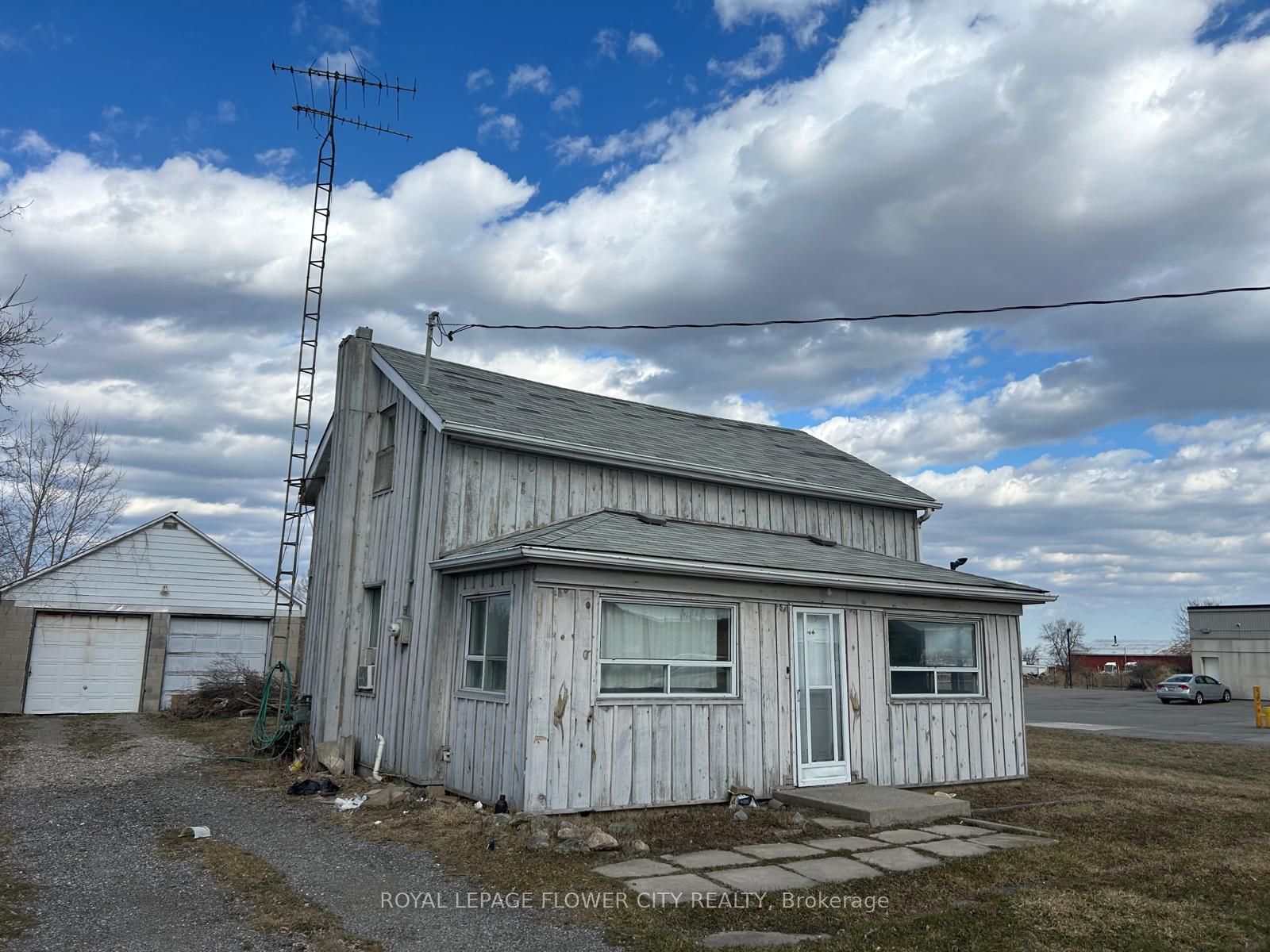 13961 Hurontario Street Property Photo 4