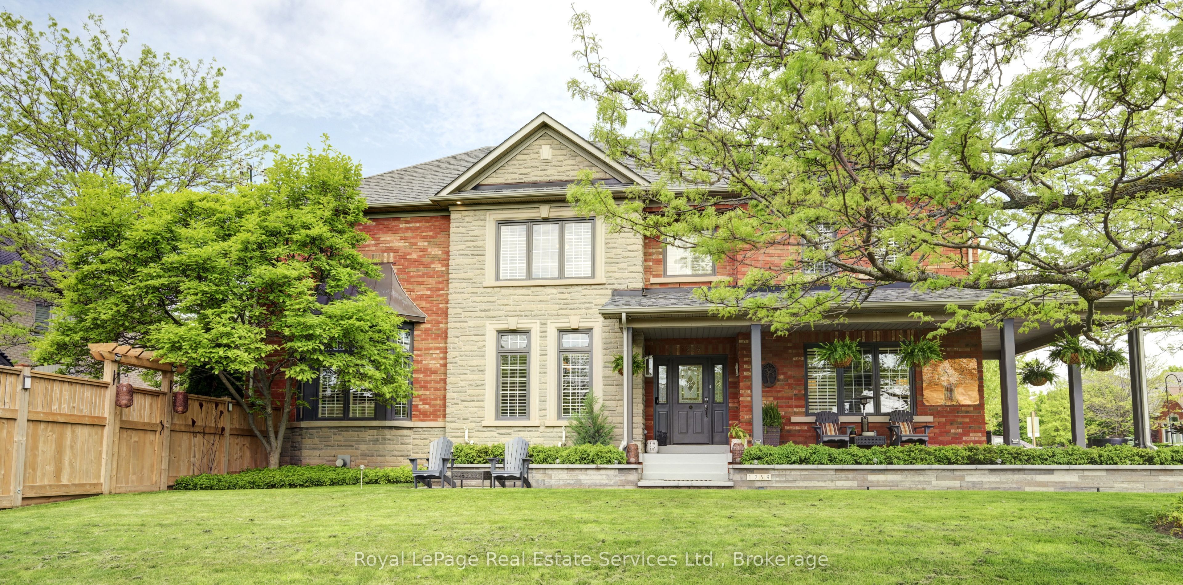 1259 Glenashton Drive Property Photo