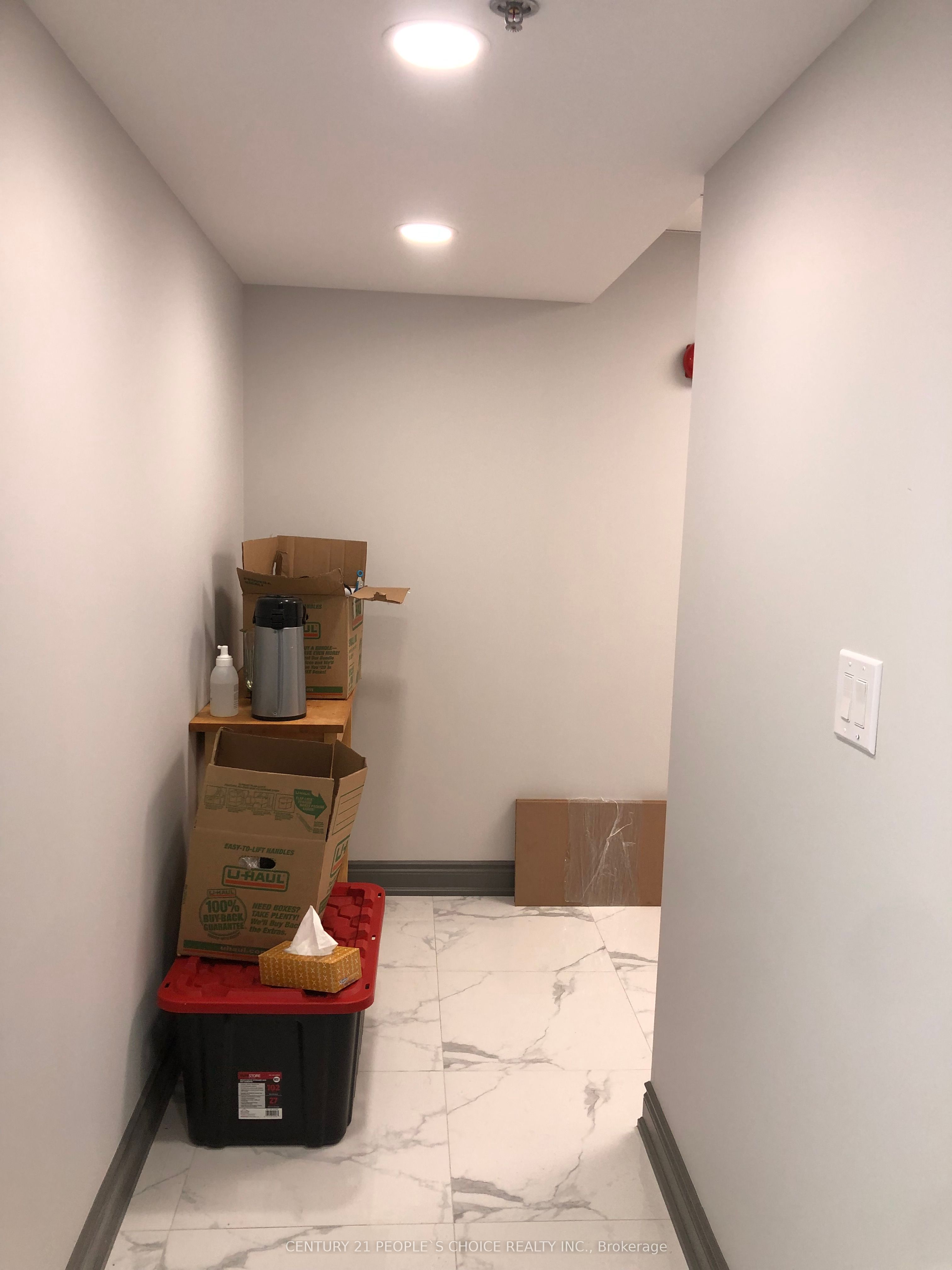 #113 # Room 1 - 127 Westmore Drive Property Photo 20