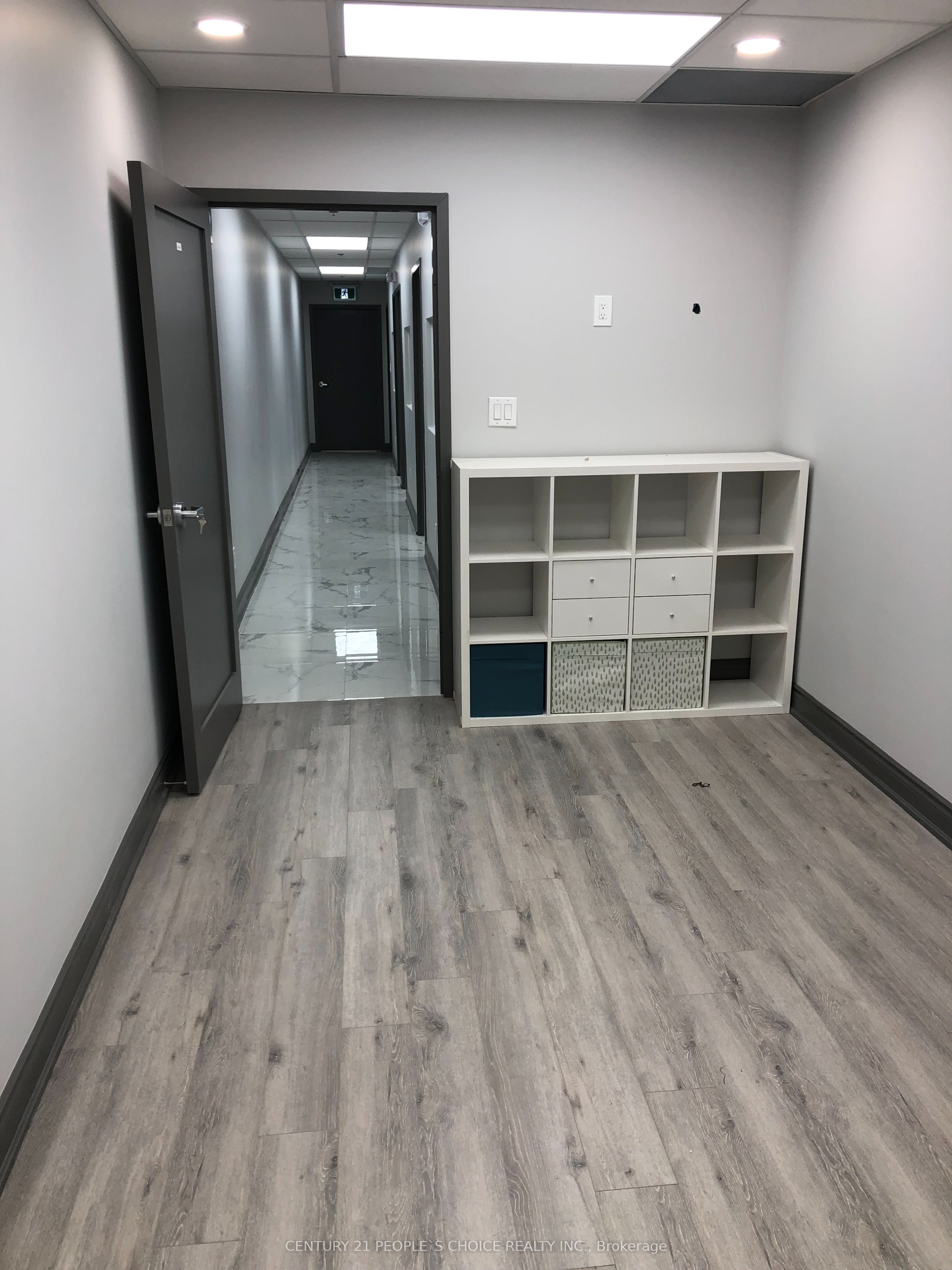 #113 #room 5 - 127 Westmore Drive Property Photo 17