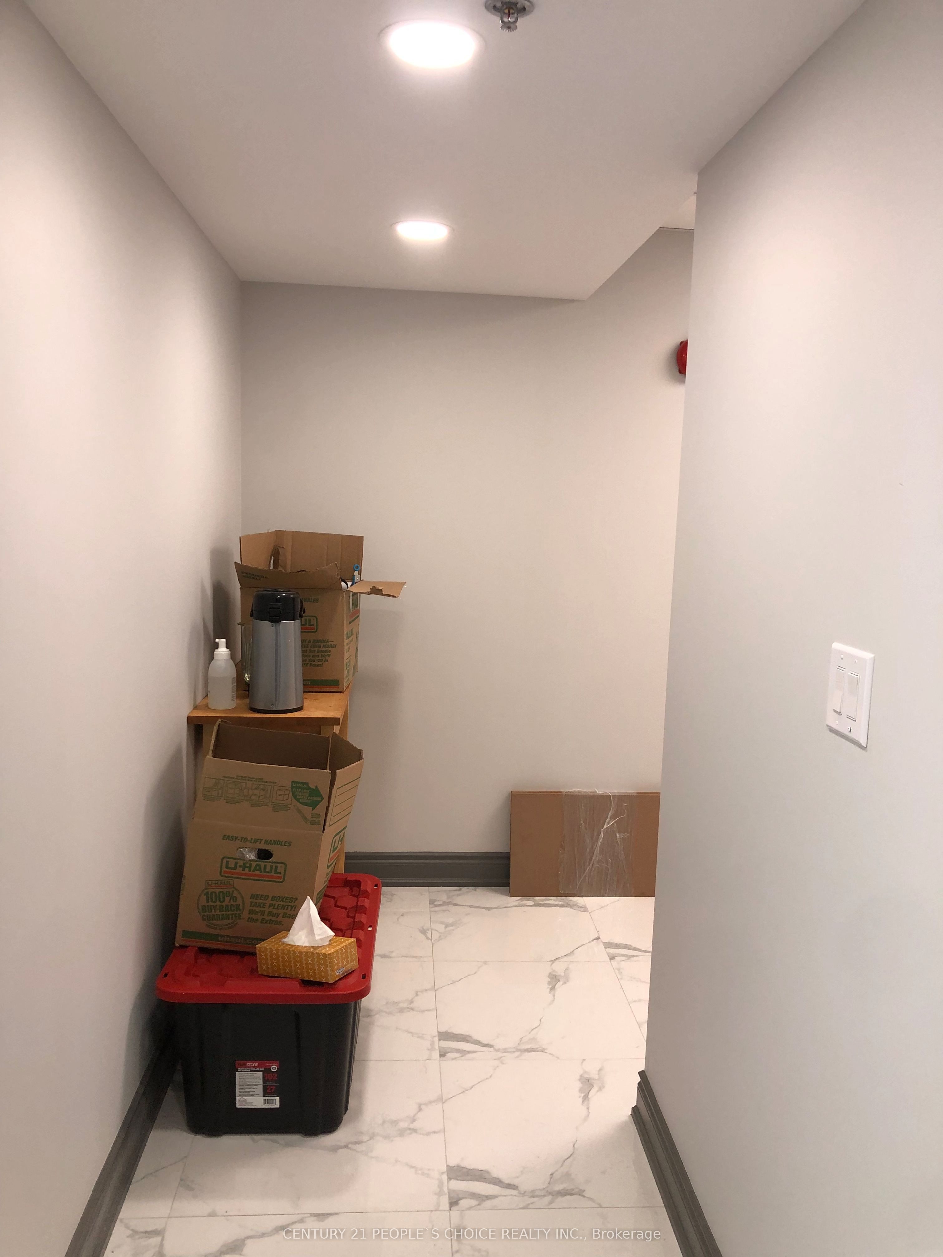 #113 #room 5 - 127 Westmore Drive Property Photo 20