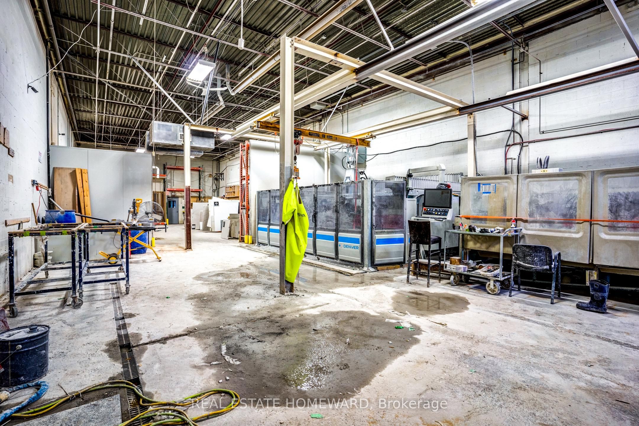#unit 3 - 170 Bovaird Drive Property Photo 25