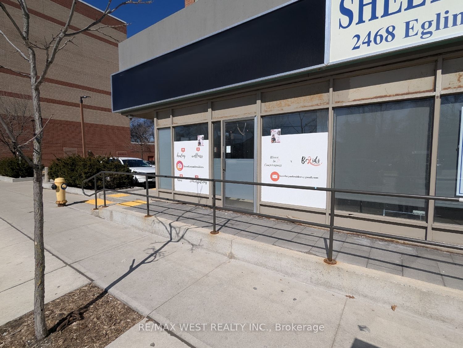 #unit 1 - 2468 Eglinton Avenue Property Photo 4