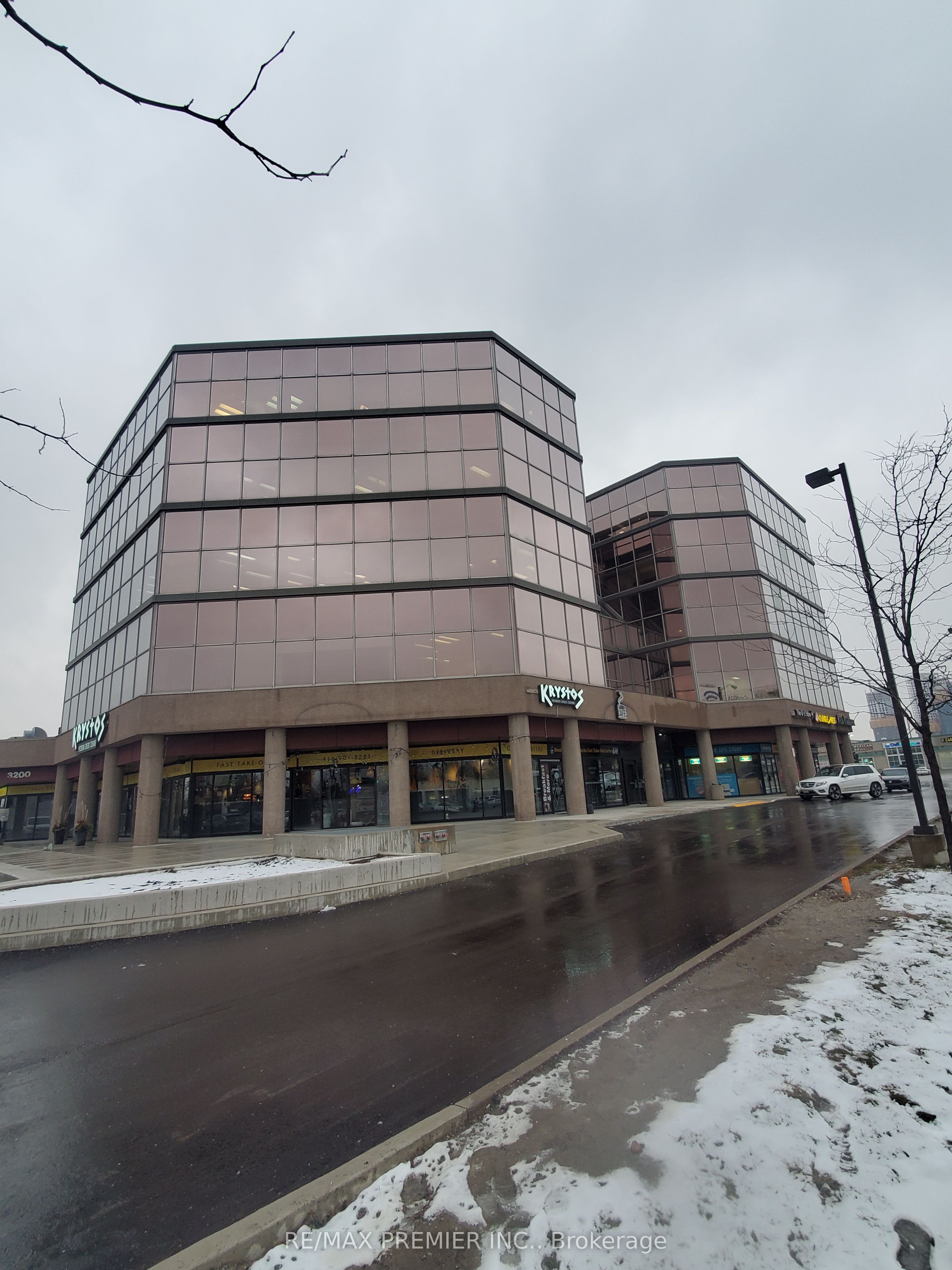 #417 - 3200 Dufferin Street Property Photo 3