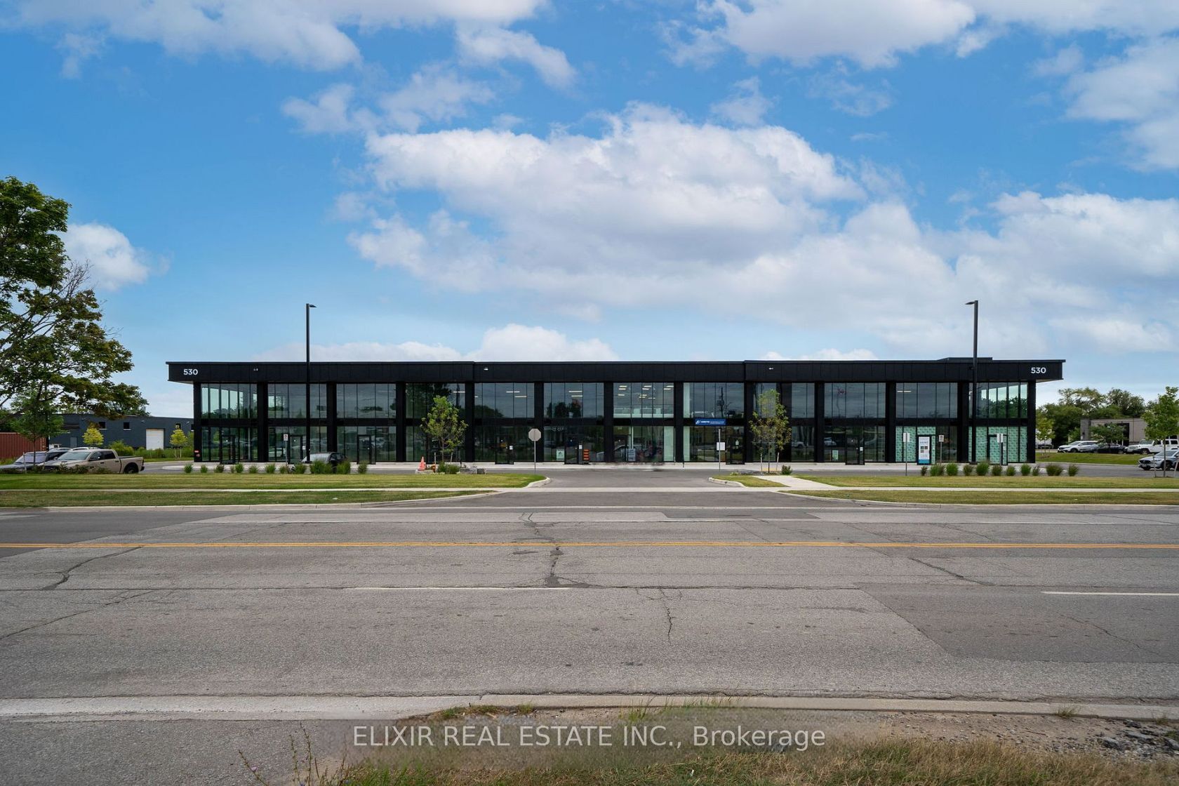 #38 - 530 Speers Road Property Photo 1