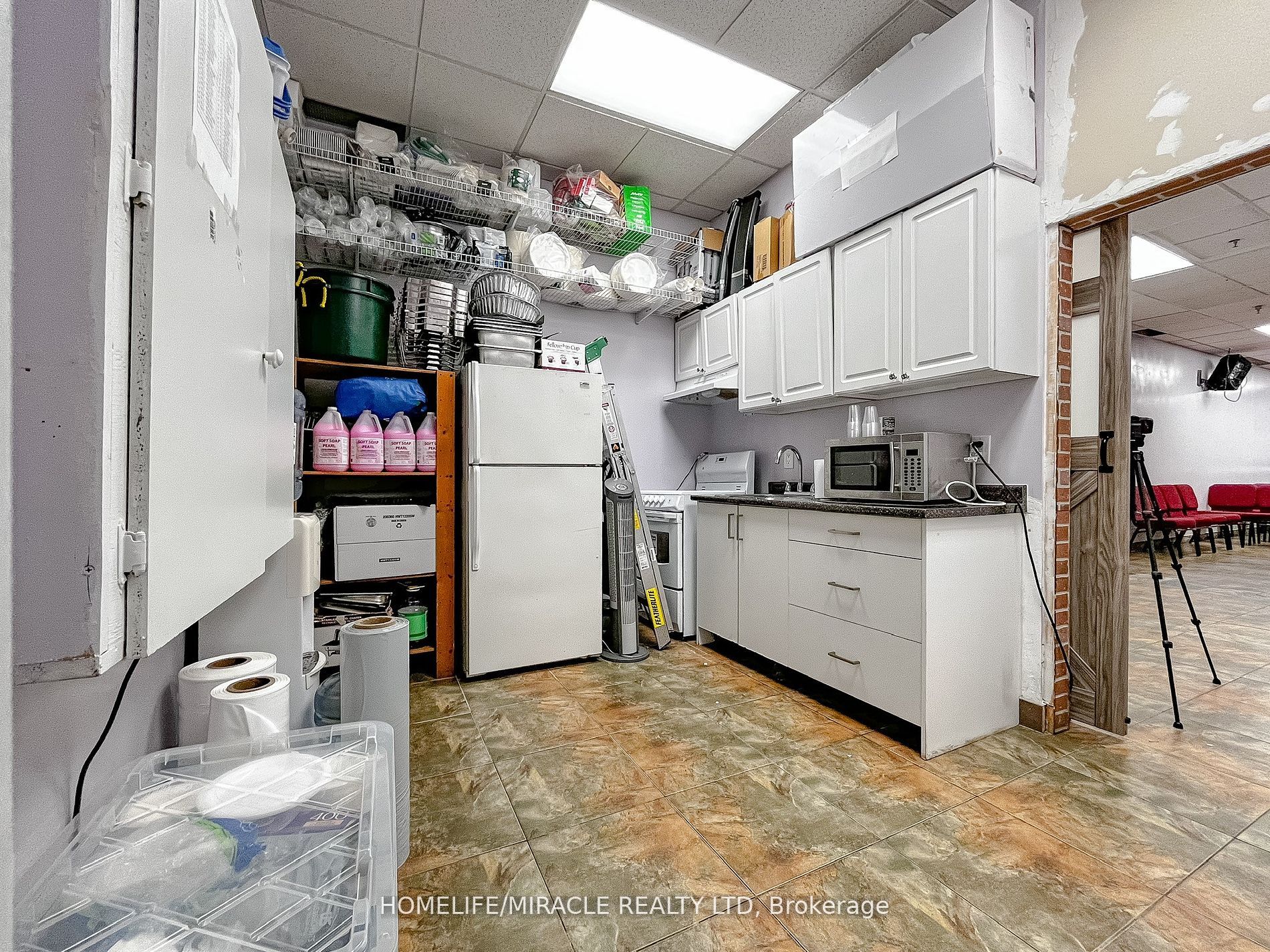 #19 - 351 Parkhurst Square Property Photo 15