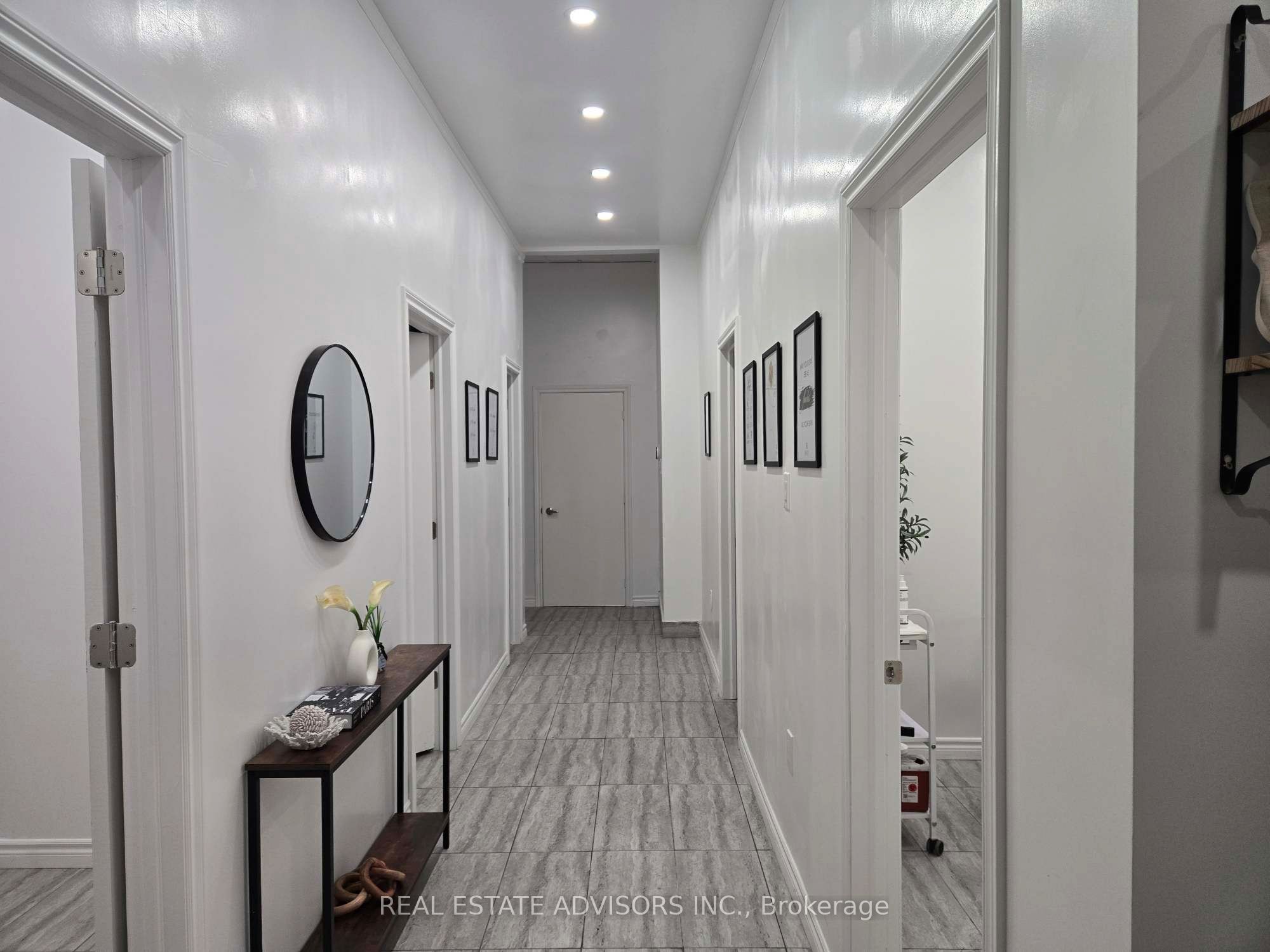 #16 - 4801 Steeles Avenue Property Photo 8