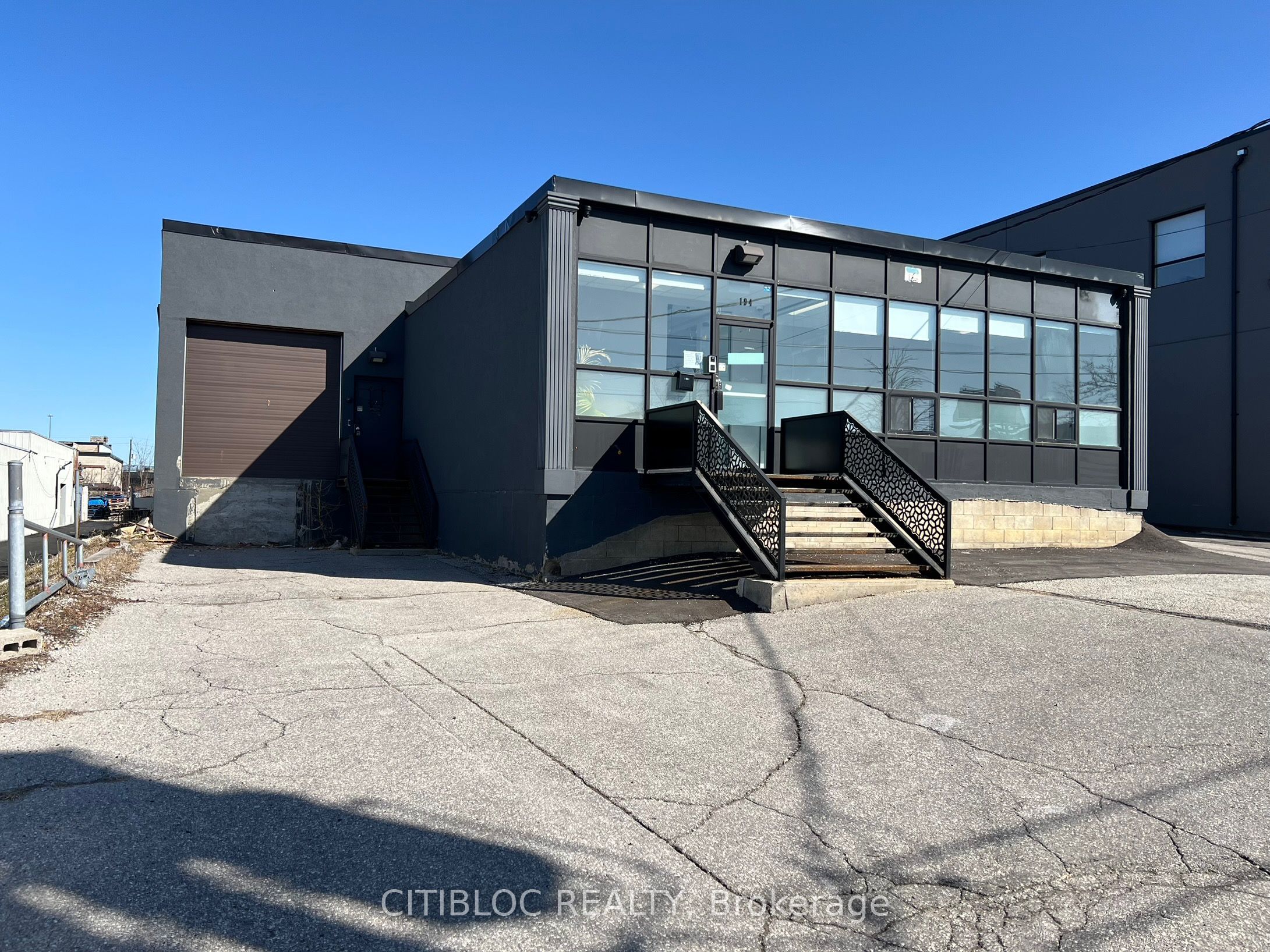 194 Bentworth Avenue Property Photo 12